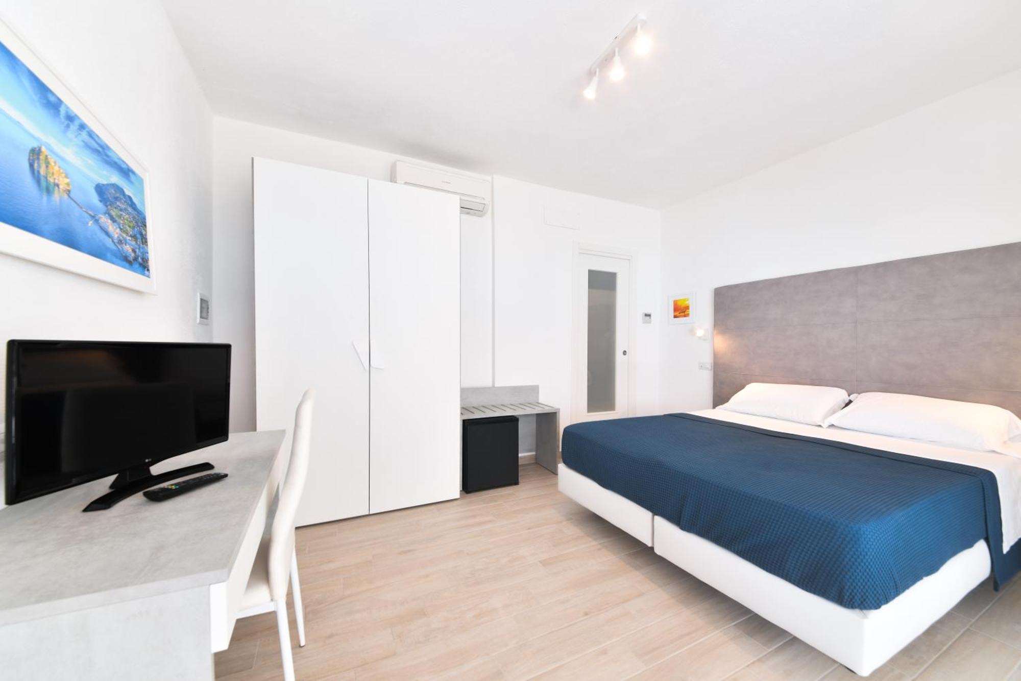Comfort Double or Twin Room Terrace,1618283302:JPEG