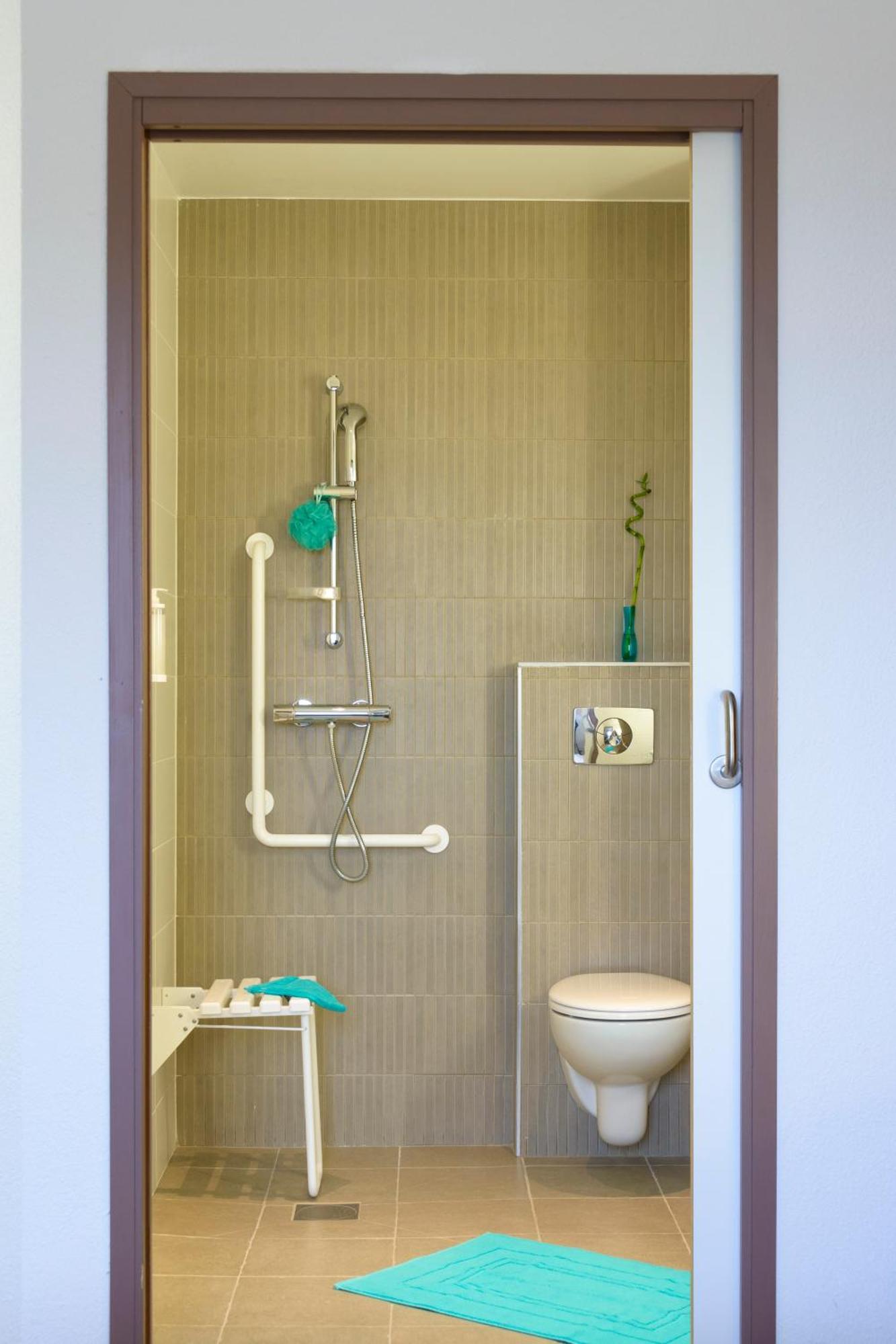 Double or Twin Room Disability Access