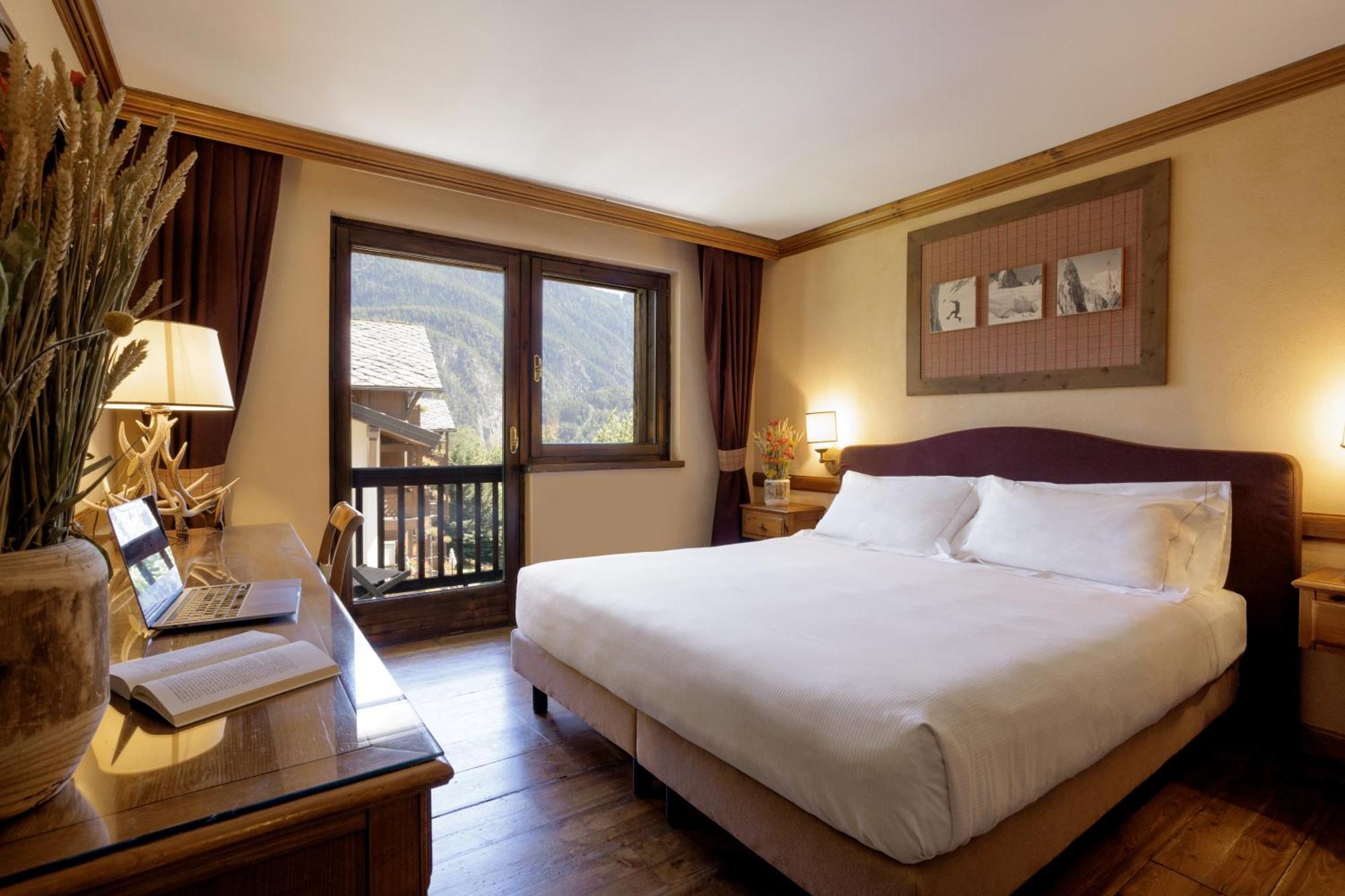 Classic Double or Twin Room