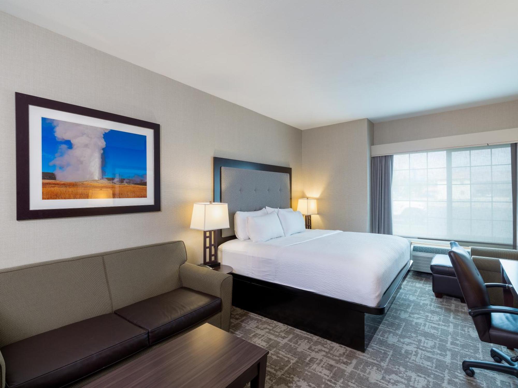 King Room with Jetted Tub