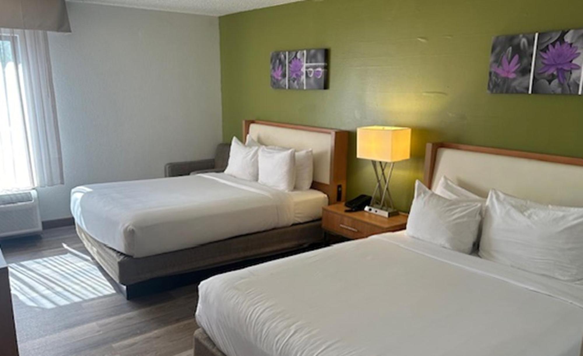 Standard Queen Room with Two Queen Beds - Non Smoking