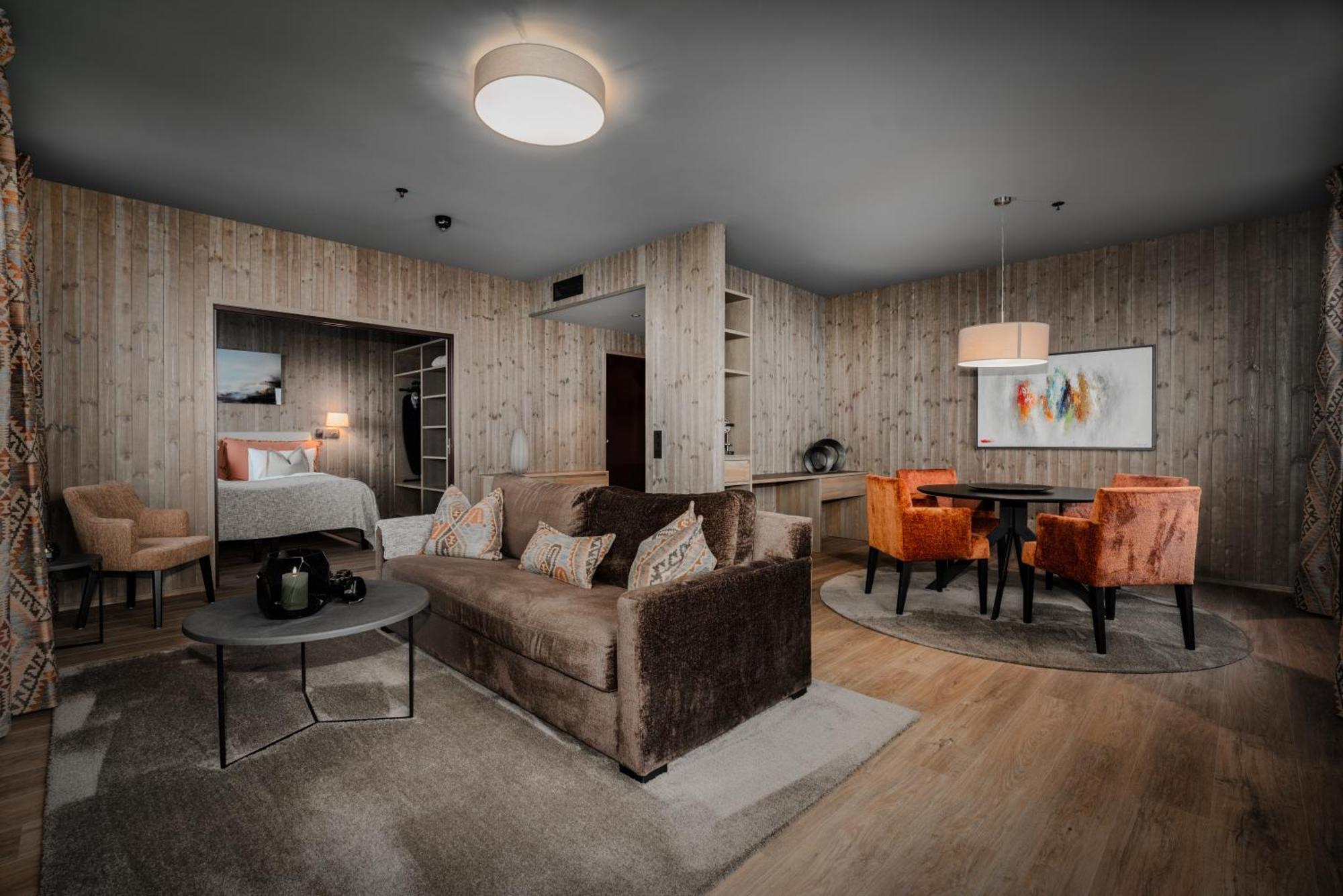 Junior Suite with Mountain View