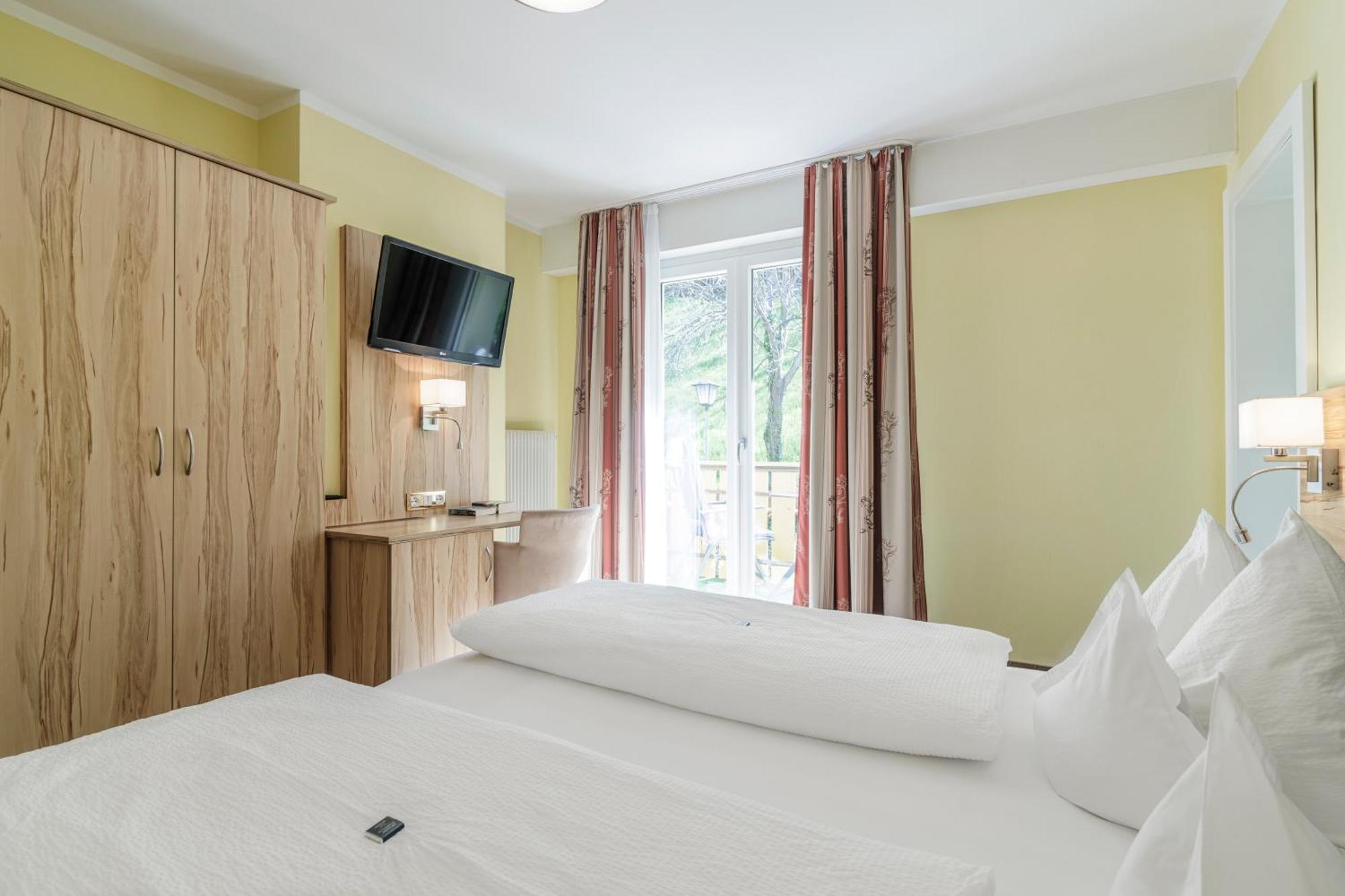 Standard Double Room,1620981136:JPEG
