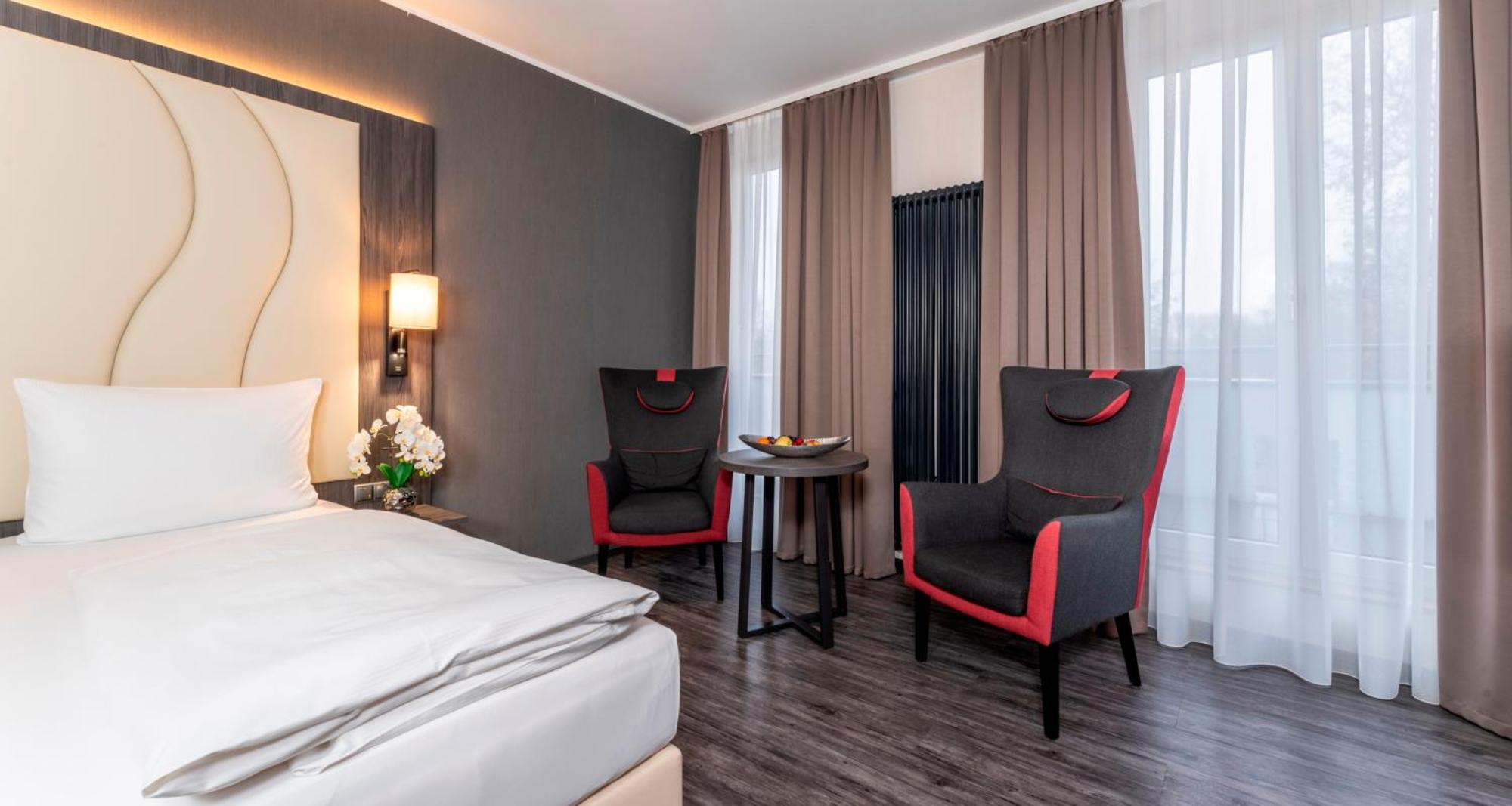 Standard Double Room Park Side