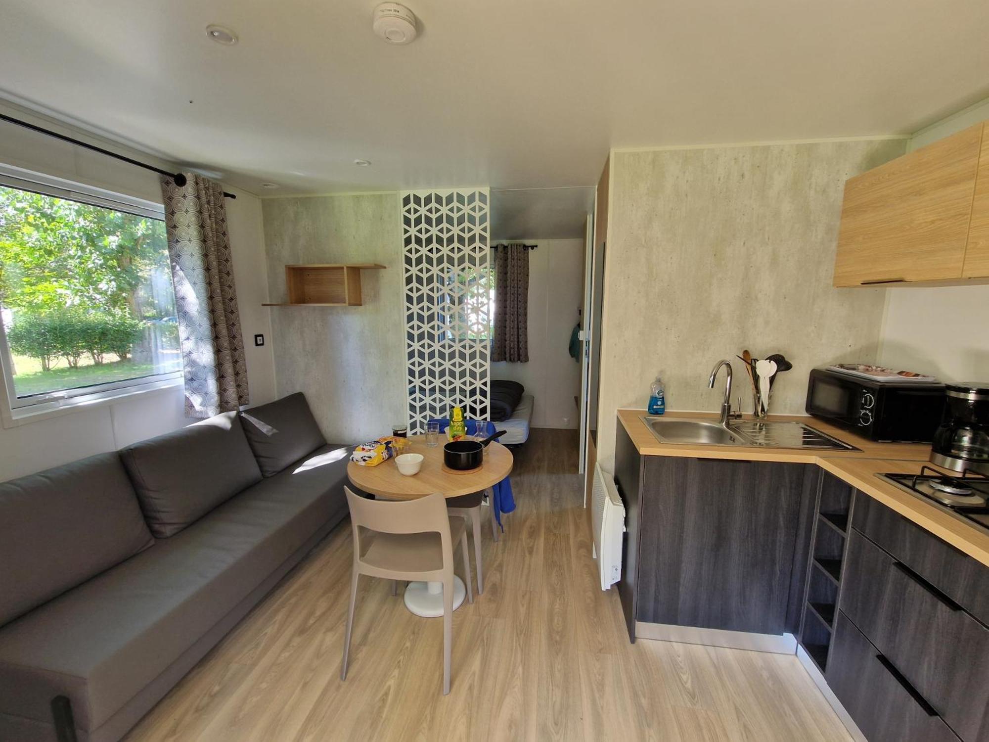 Mobile Home,1621417872:JPEG