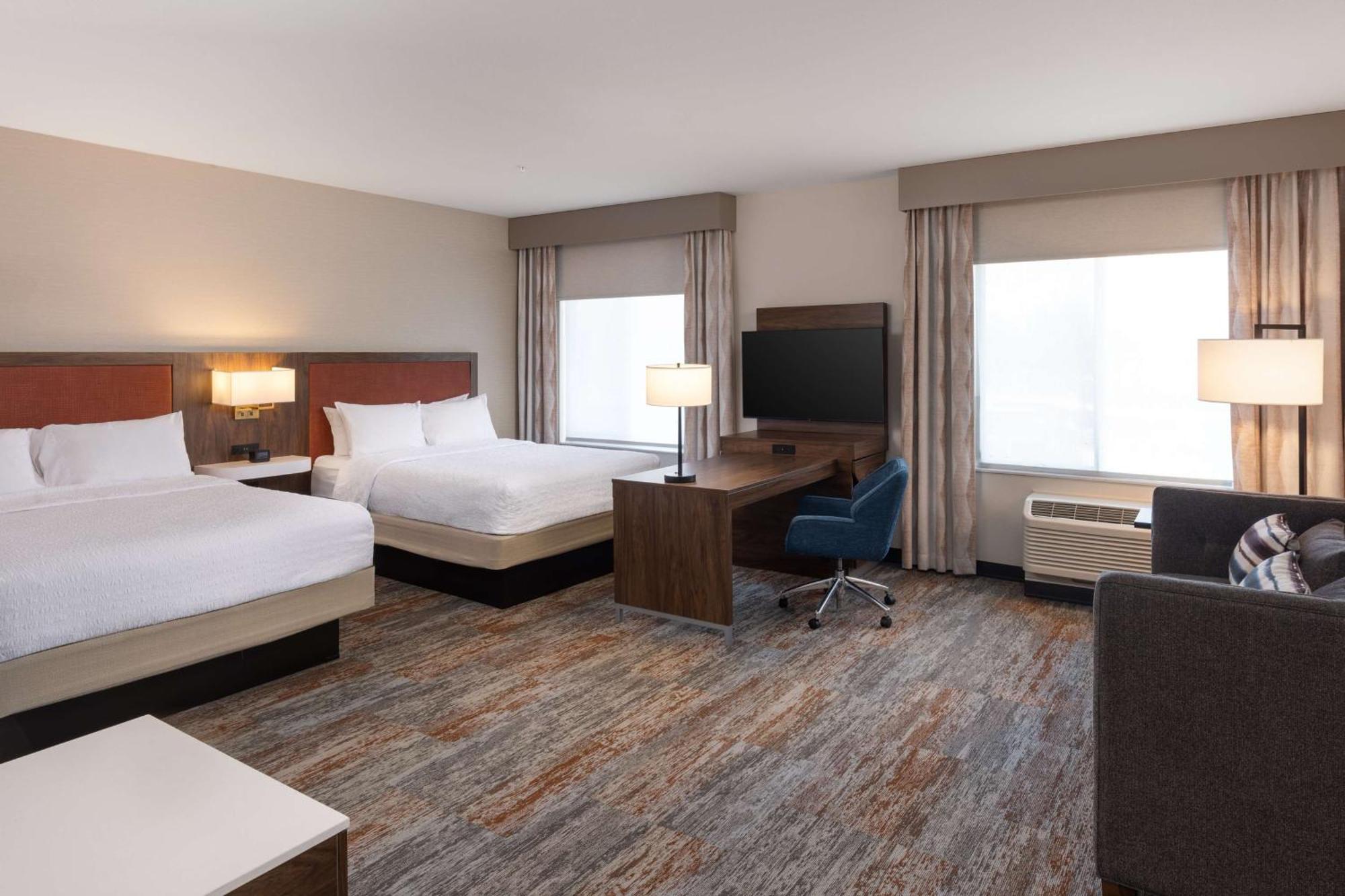Queen Studio Suite with Two Queen Beds and Sofa Bed - Non-Smoking
