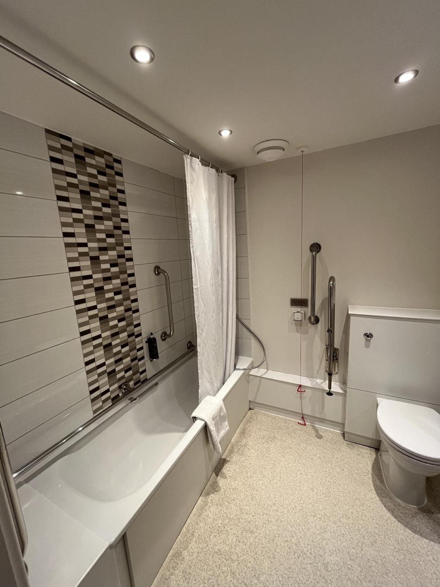 Double or Twin Room with Private Bathroom