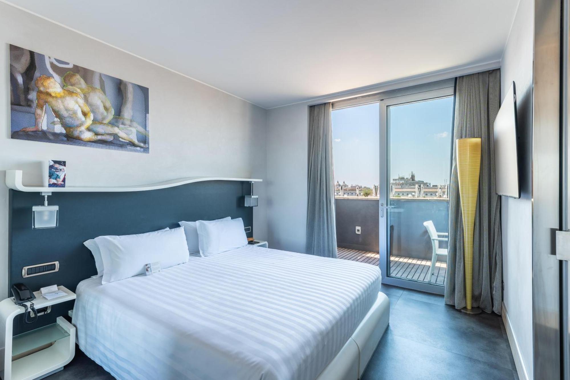 Junior King Suite Terrace City View