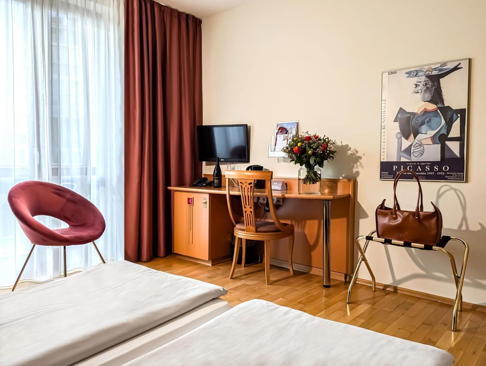 Double Room,1623646812:JPEG