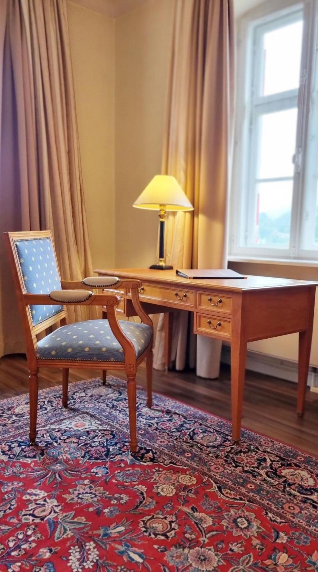 Deluxe Suite