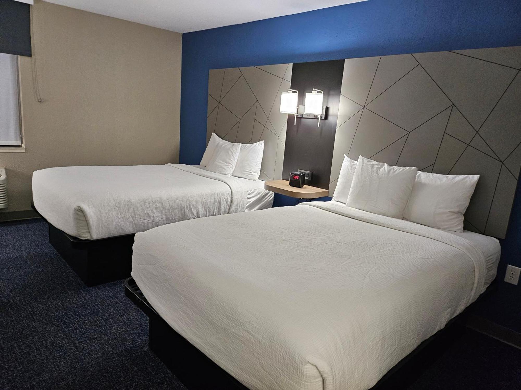 Double Room with Two Double Beds - Non-Smoking
