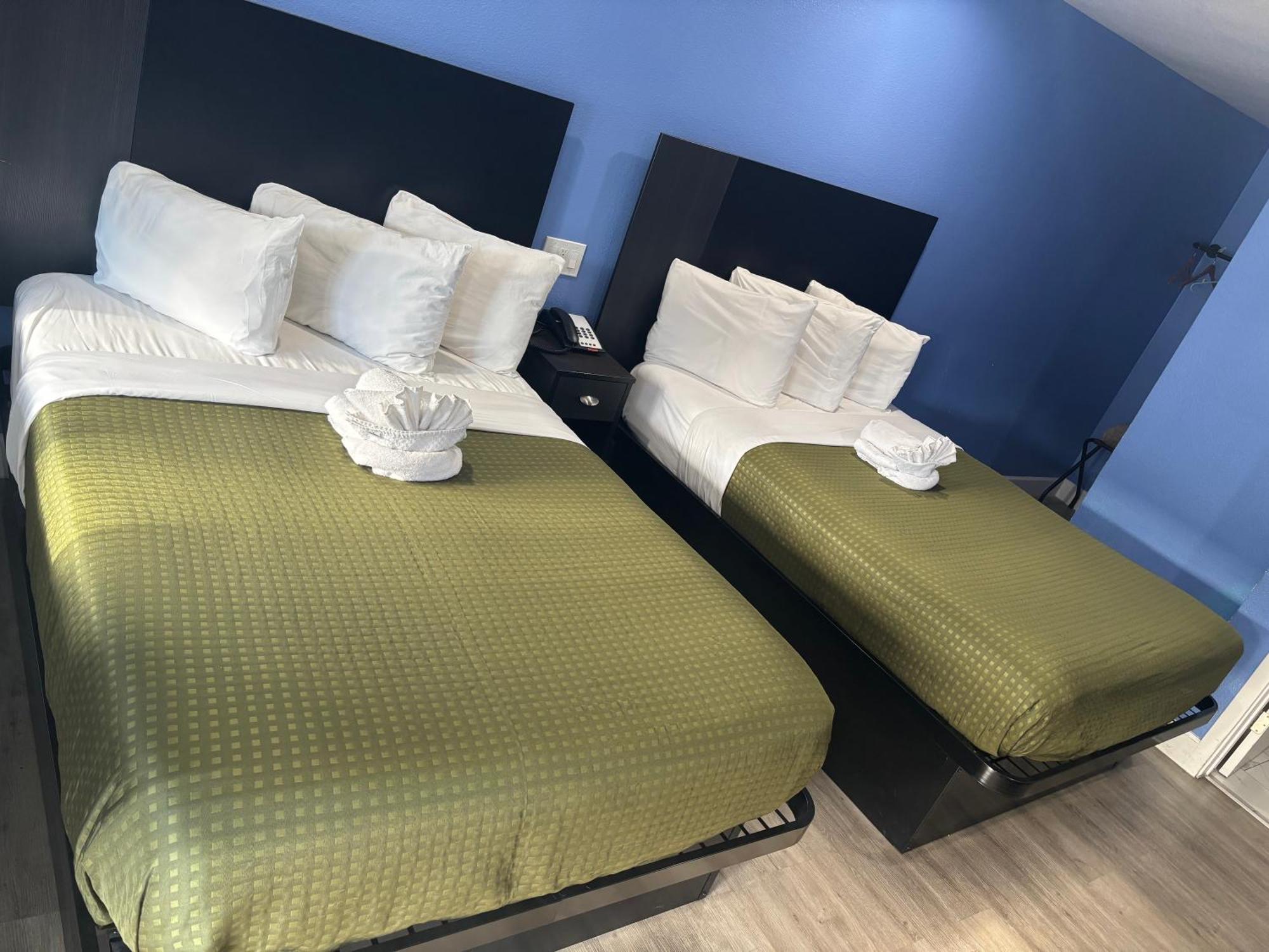 Room Two Double Beds