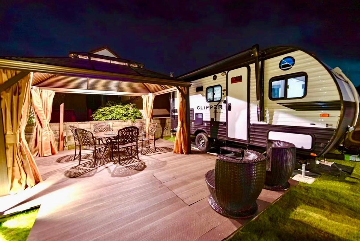 Regular Trailer Terrace
