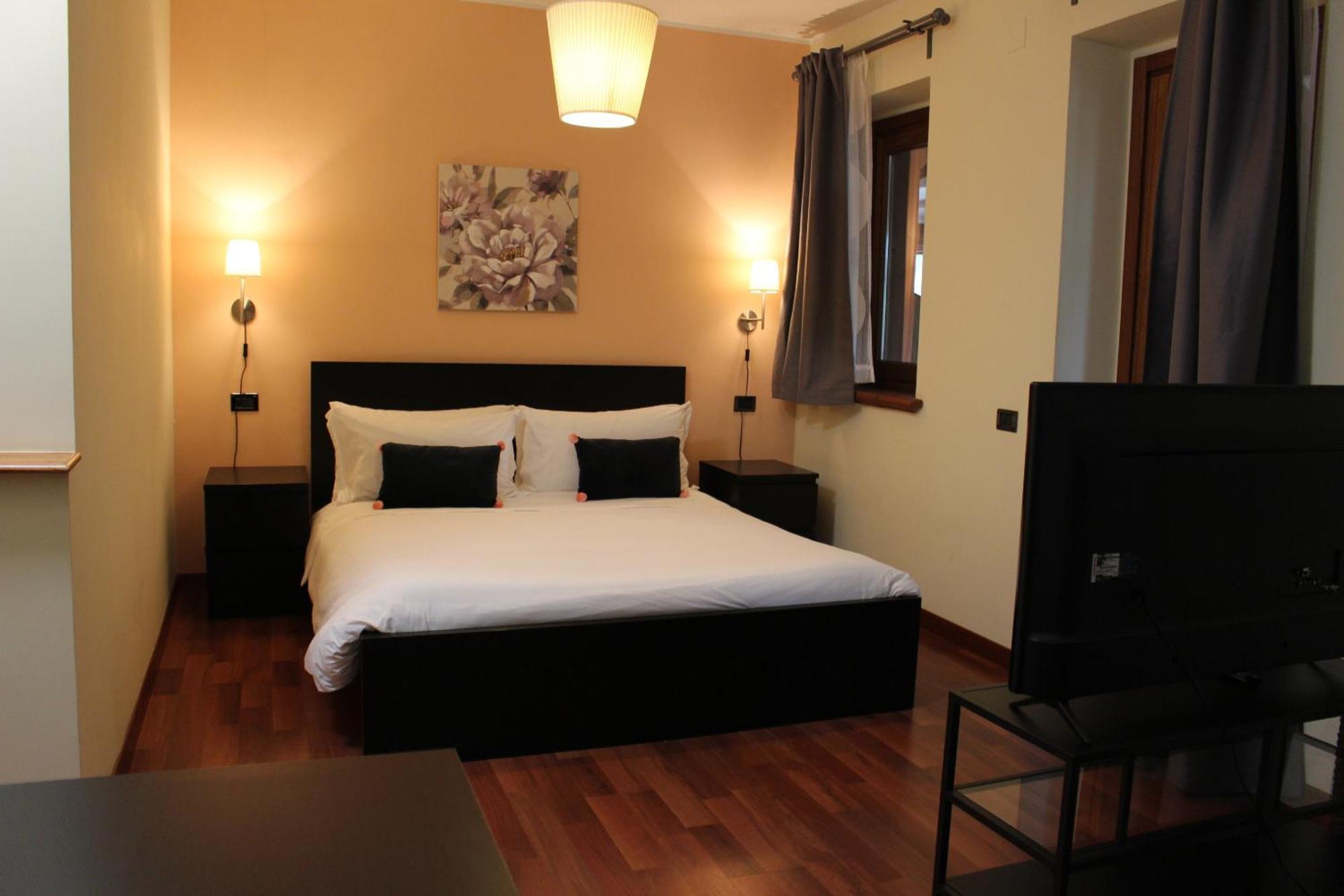 Standard Double Suite
