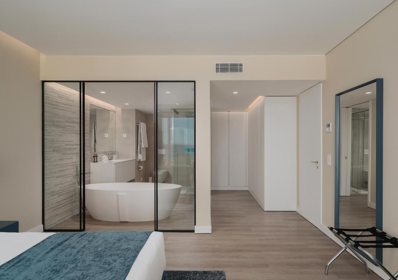 Four-Bedroom Duplex Apartment Rooftop Jacuzzi,1627875077:JPEG