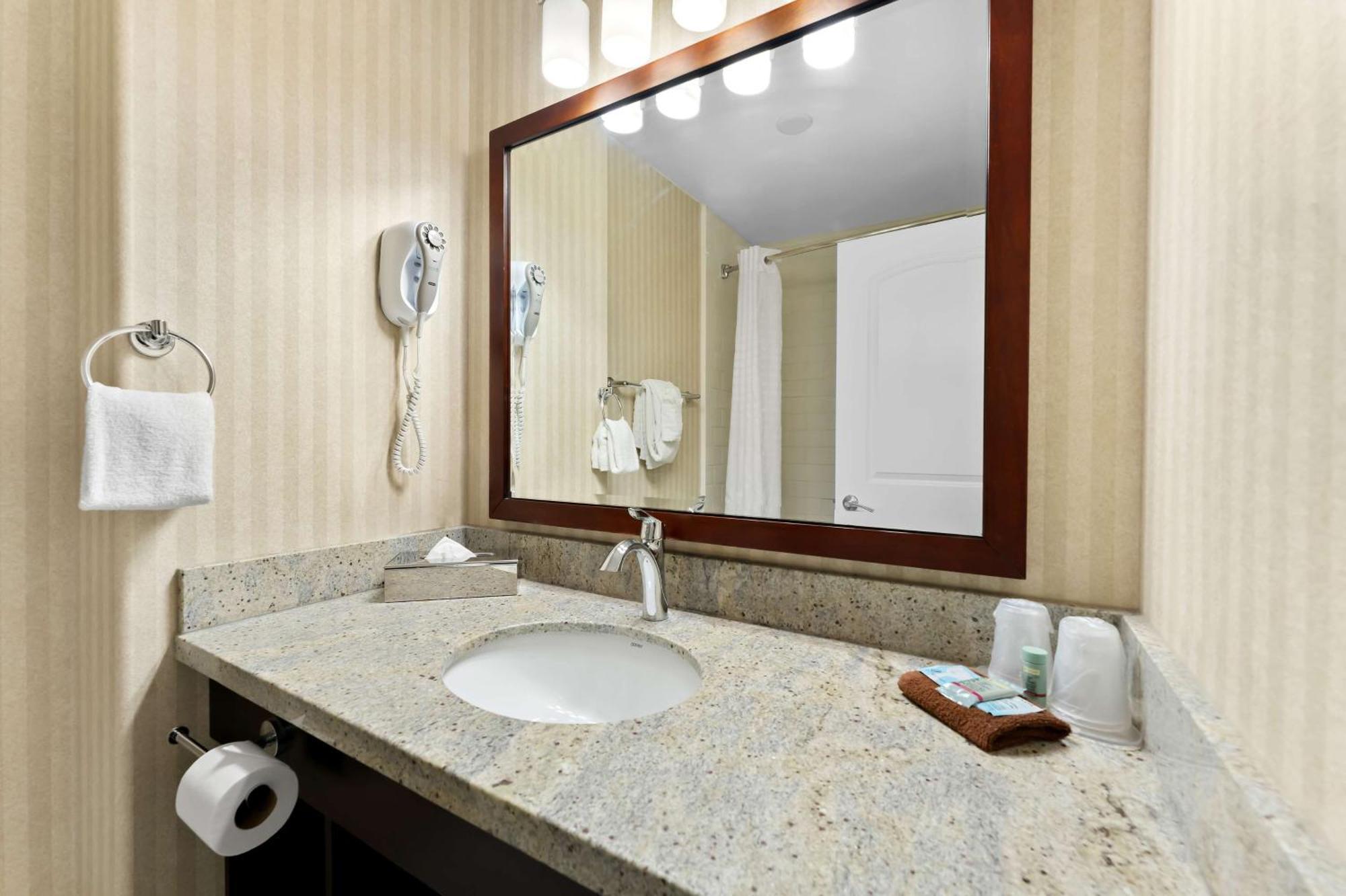 Queen Room with Two Queen Beds - Pet-Friendly/Non-Smoking