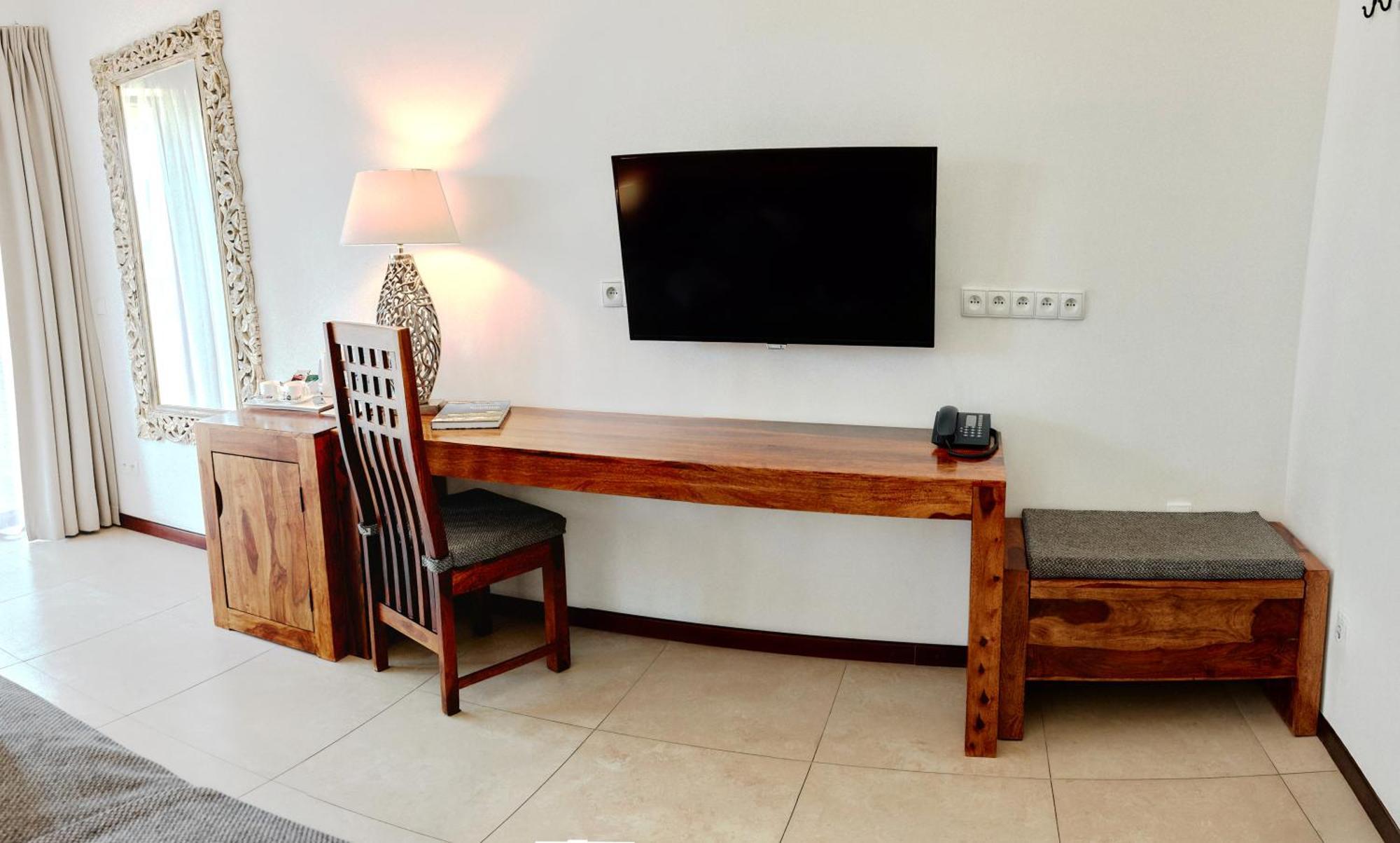 Superior Double or Twin Room with Terrace