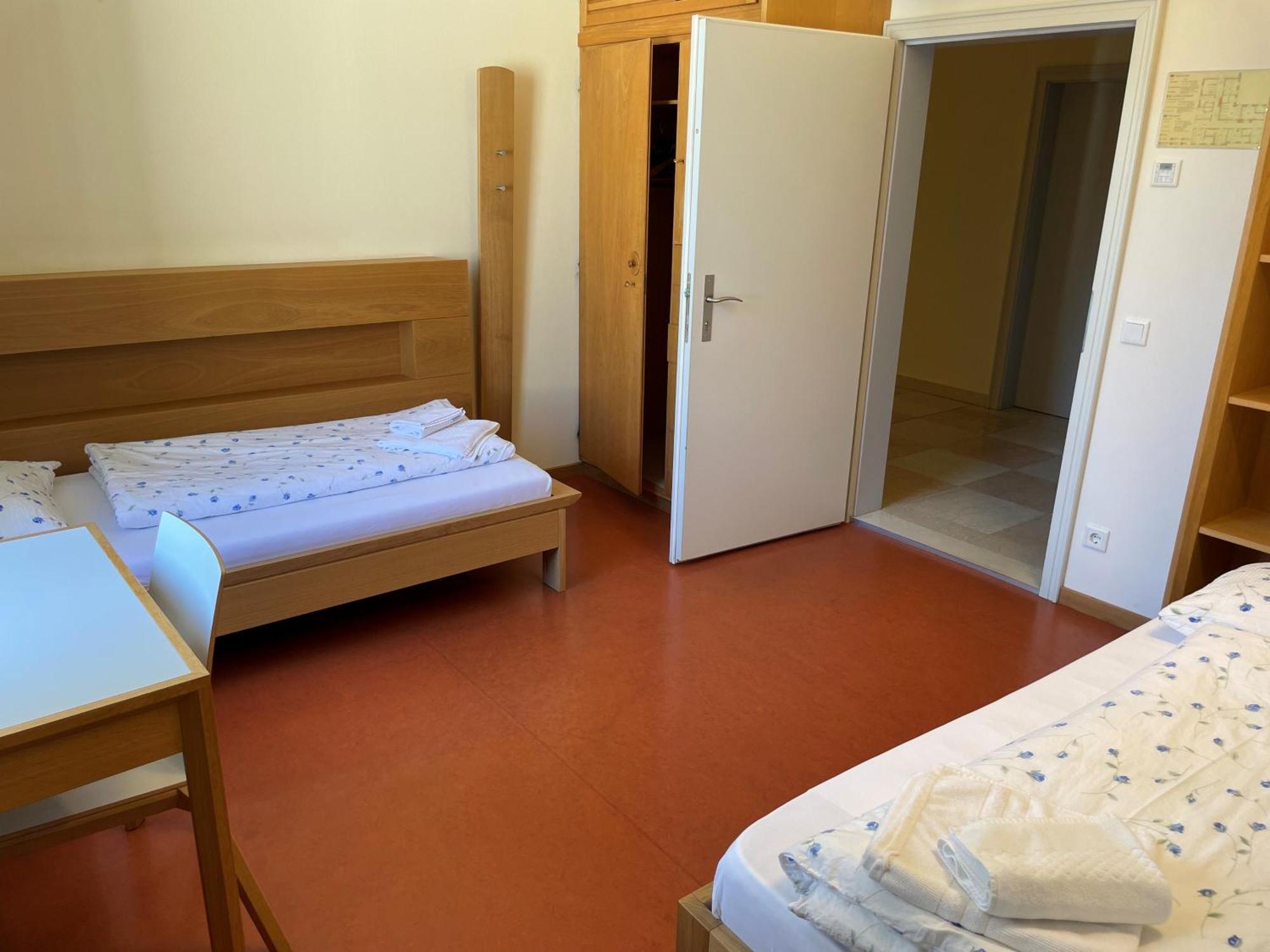 Standard Twin Room,1628616991:JPEG