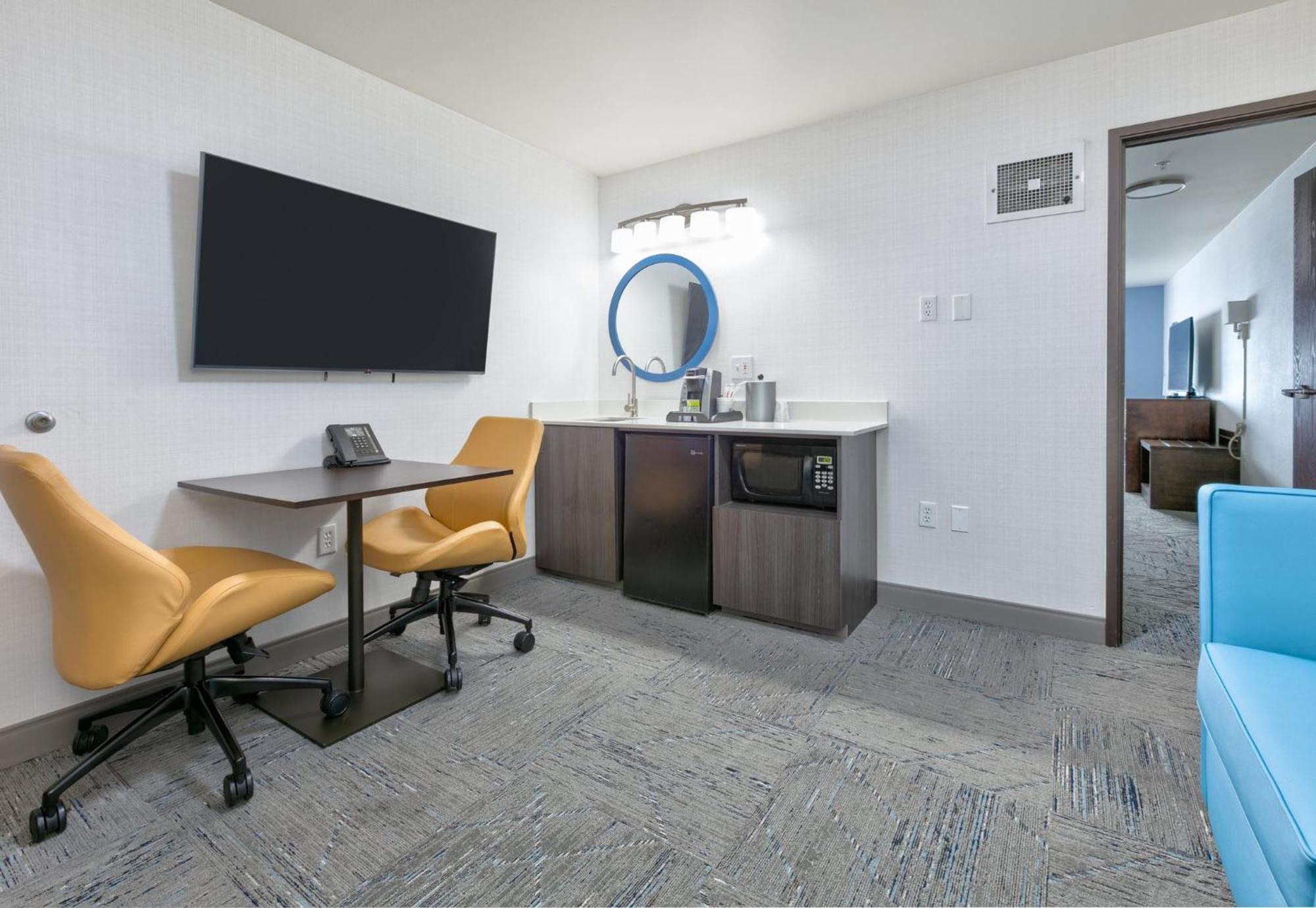 One-Bedroom Suite