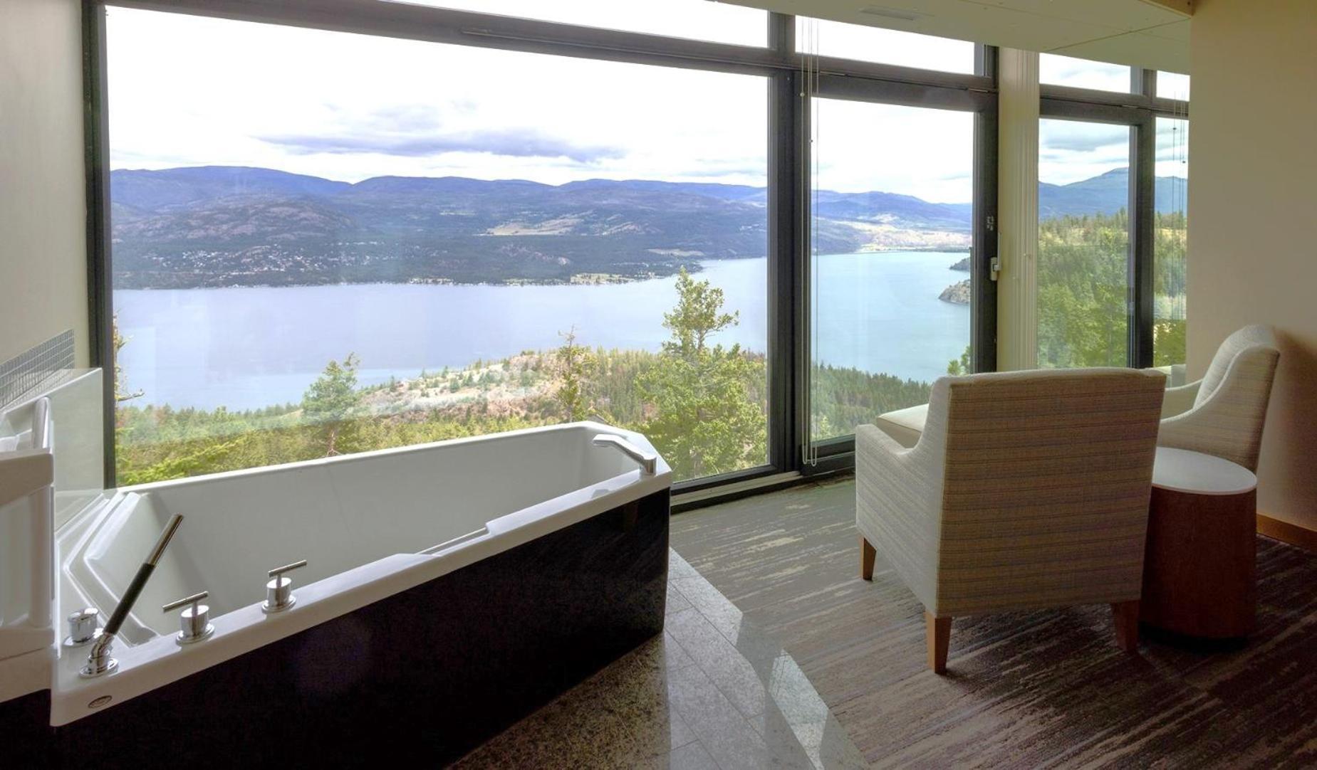 Standard King Room Lake View