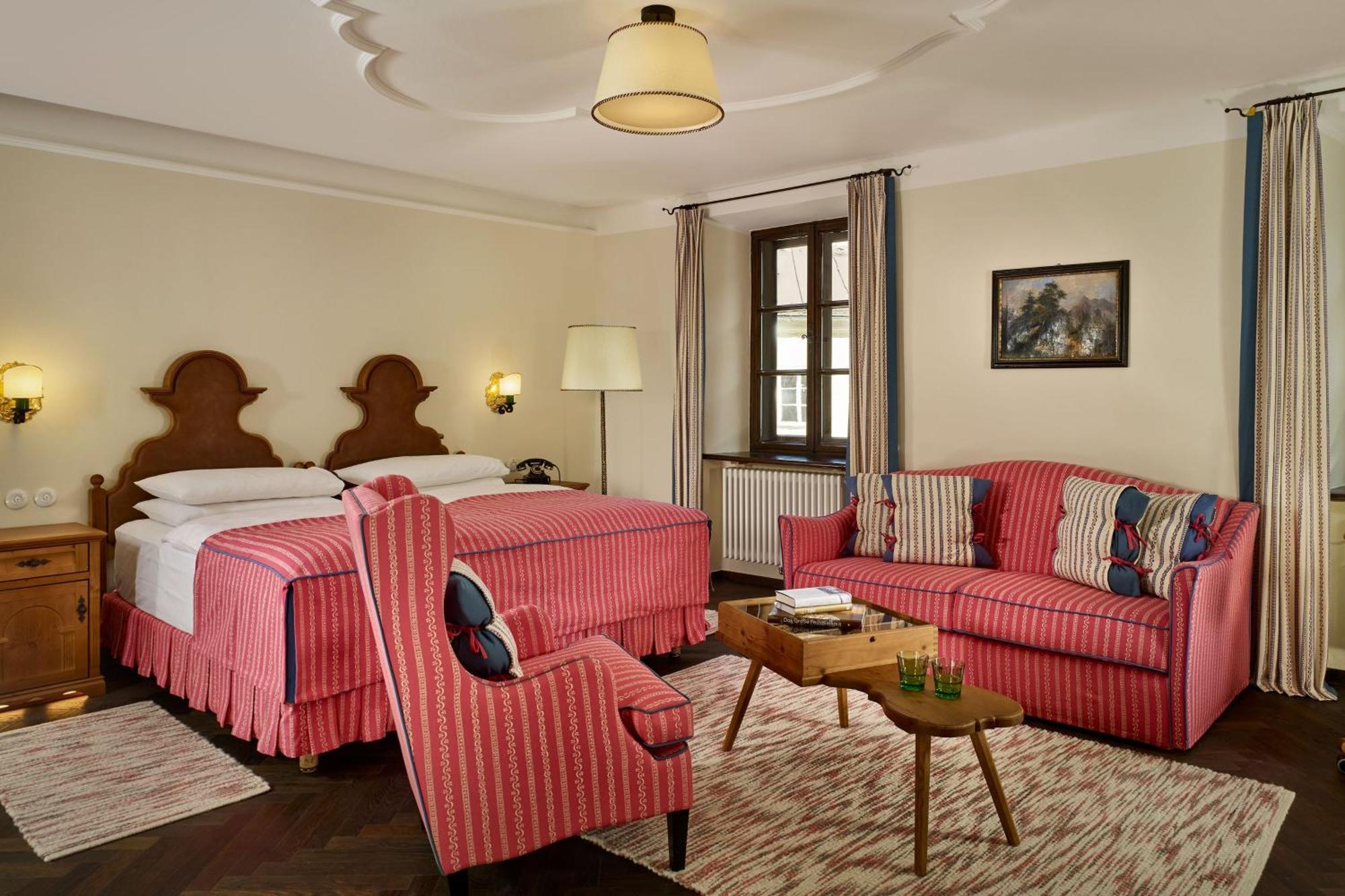 One Bedroom Suite 1 Bedroom Suite 1 King