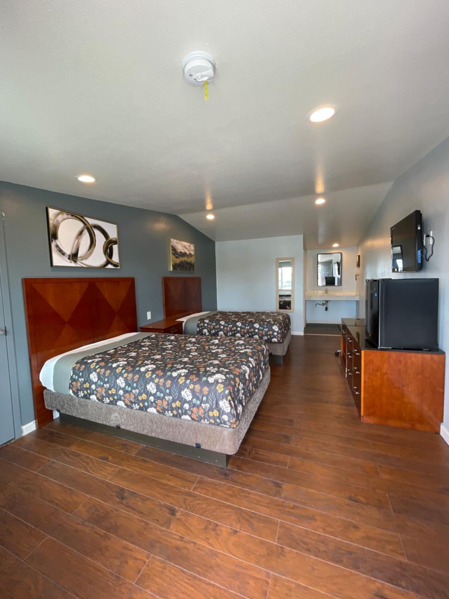 Queen Suite