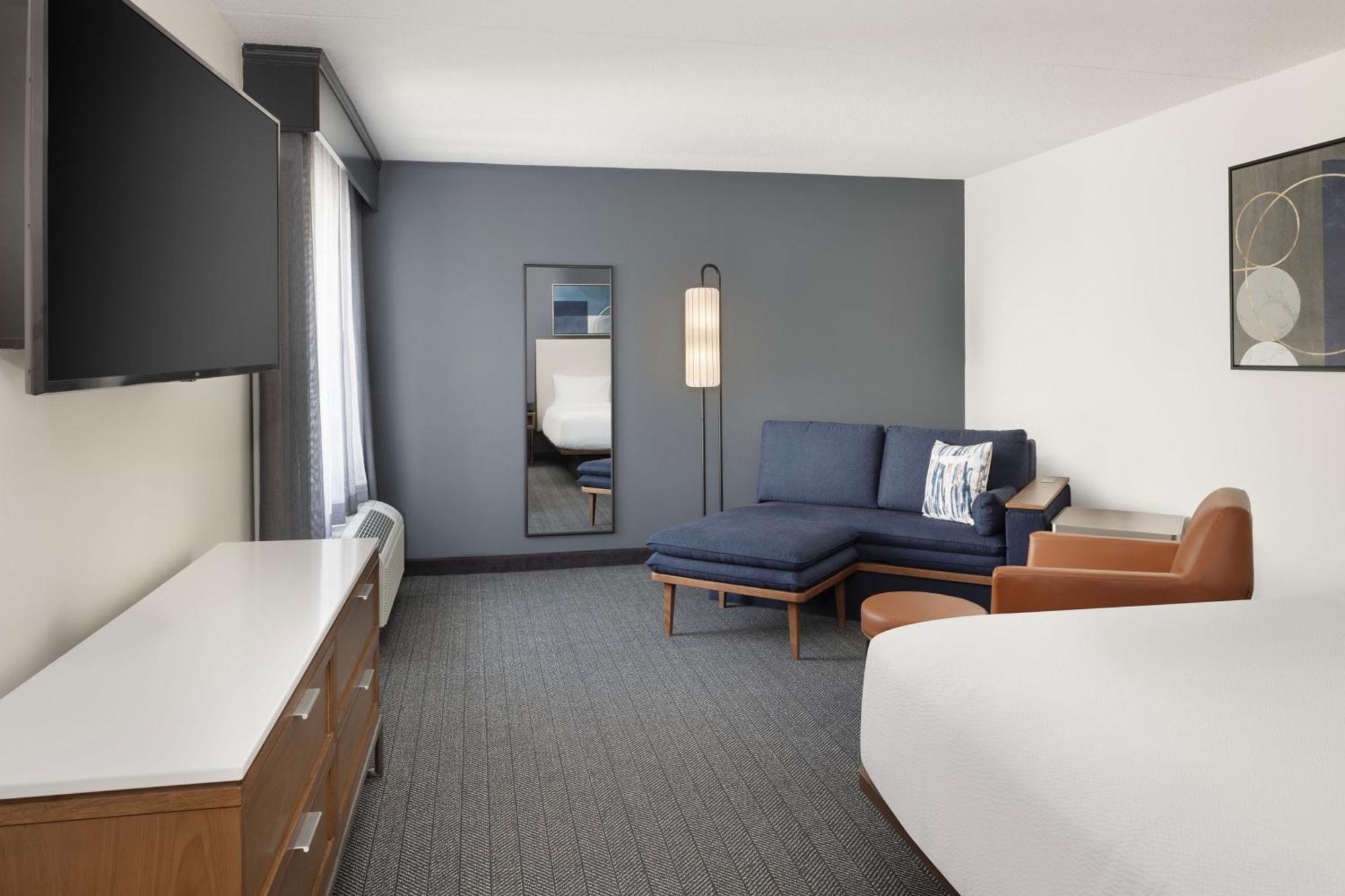 King Room Hearing Accessible,1631554744:JPEG