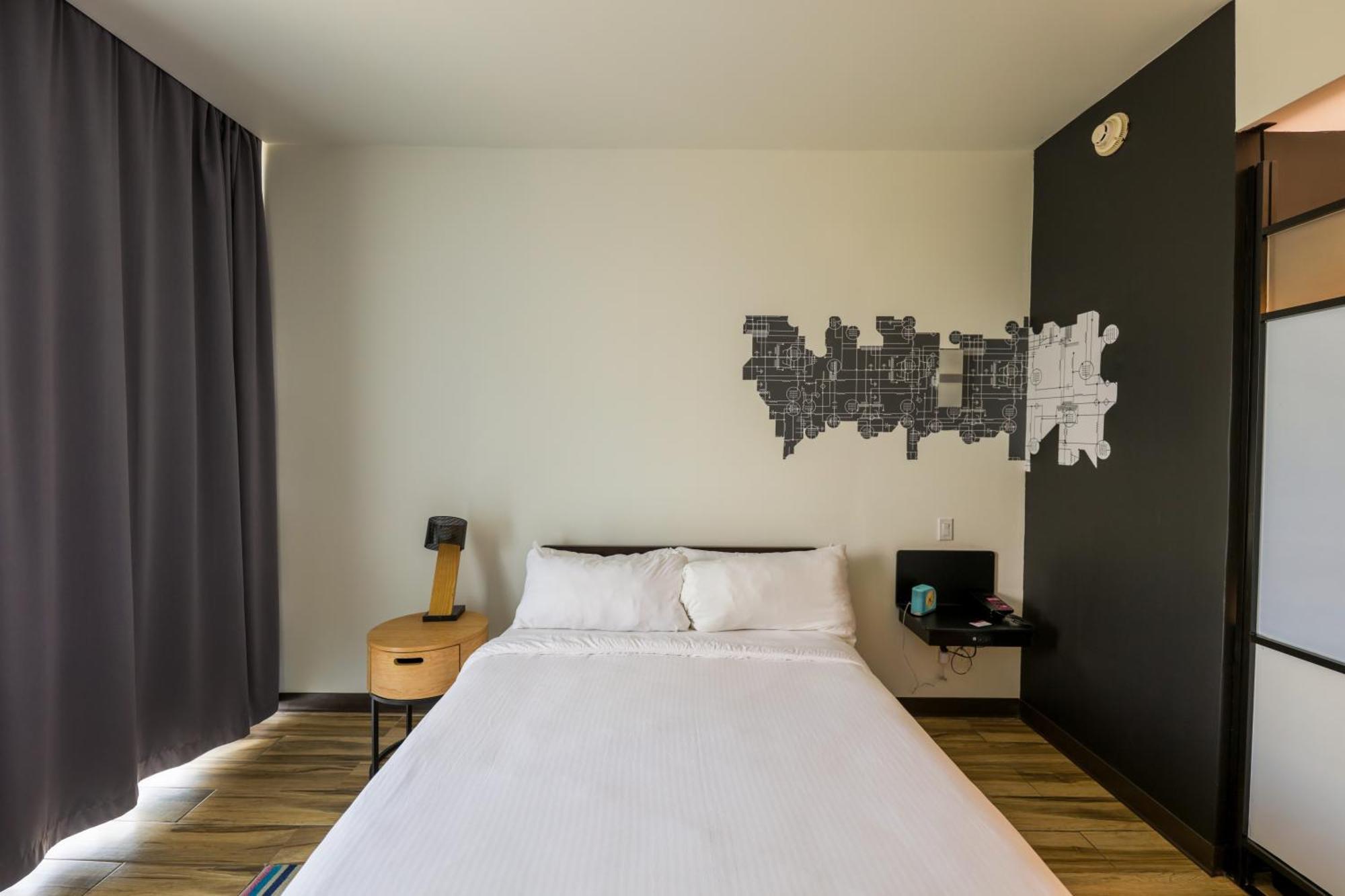 Economy Single Room