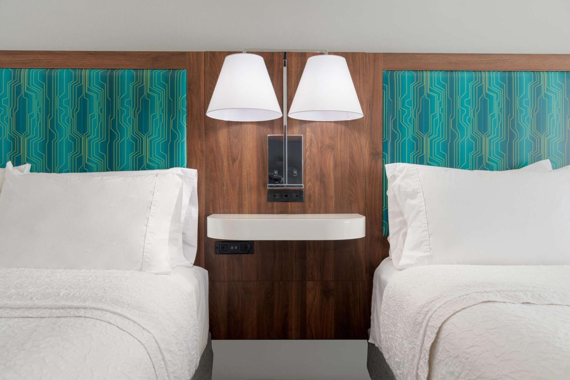 Queen Room Two Queen Beds Mobility Hearing Access or Non-Smoking