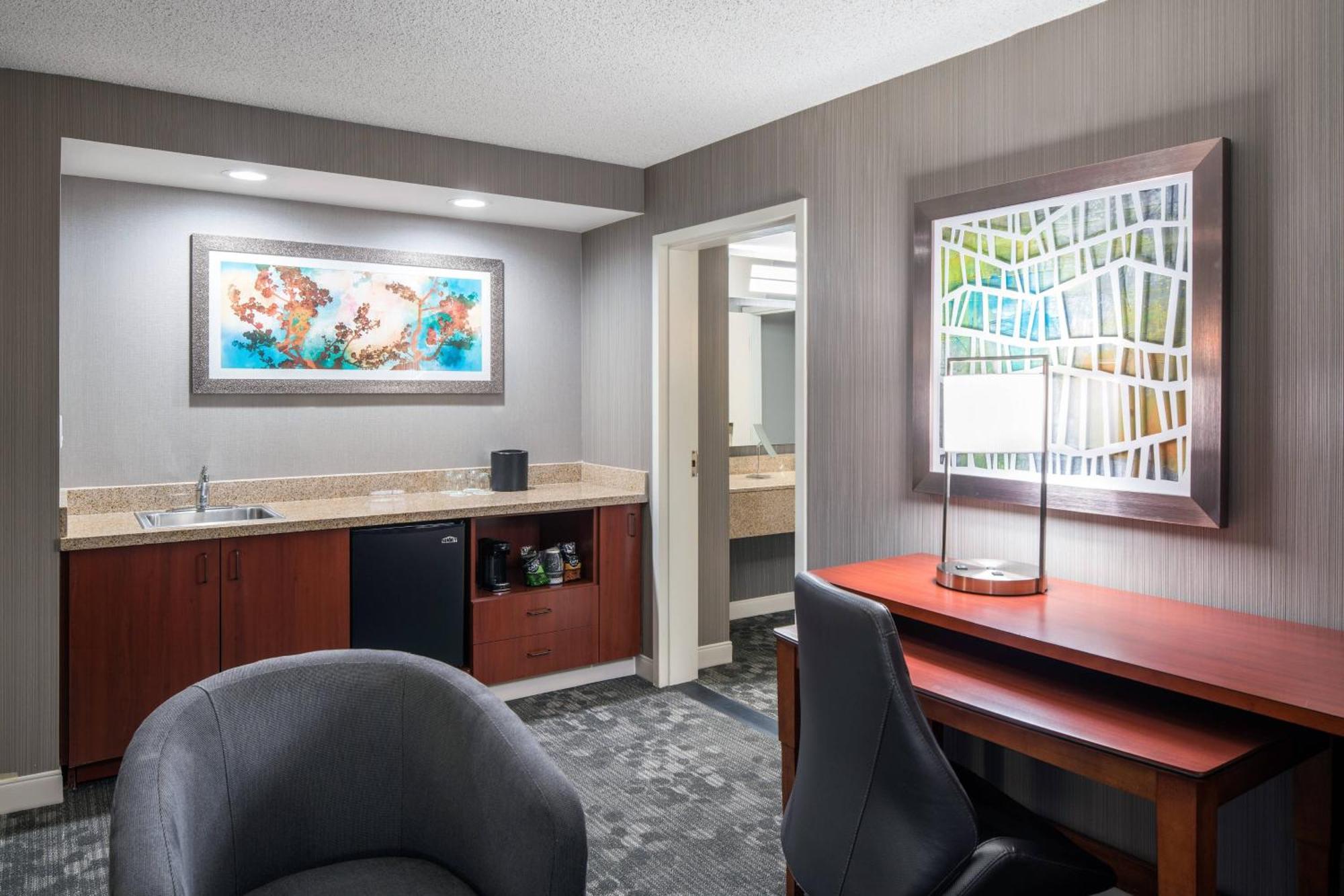 Suite mit 1 Schlafzimmer, 1 Kingsize-Bett und 1 Schlafsofa
