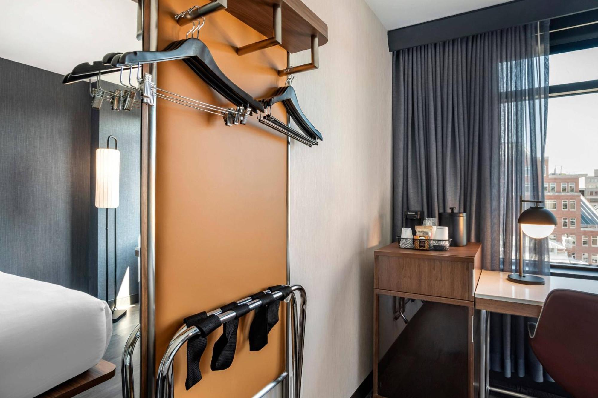 Queen Room Two Queen Beds High Floor