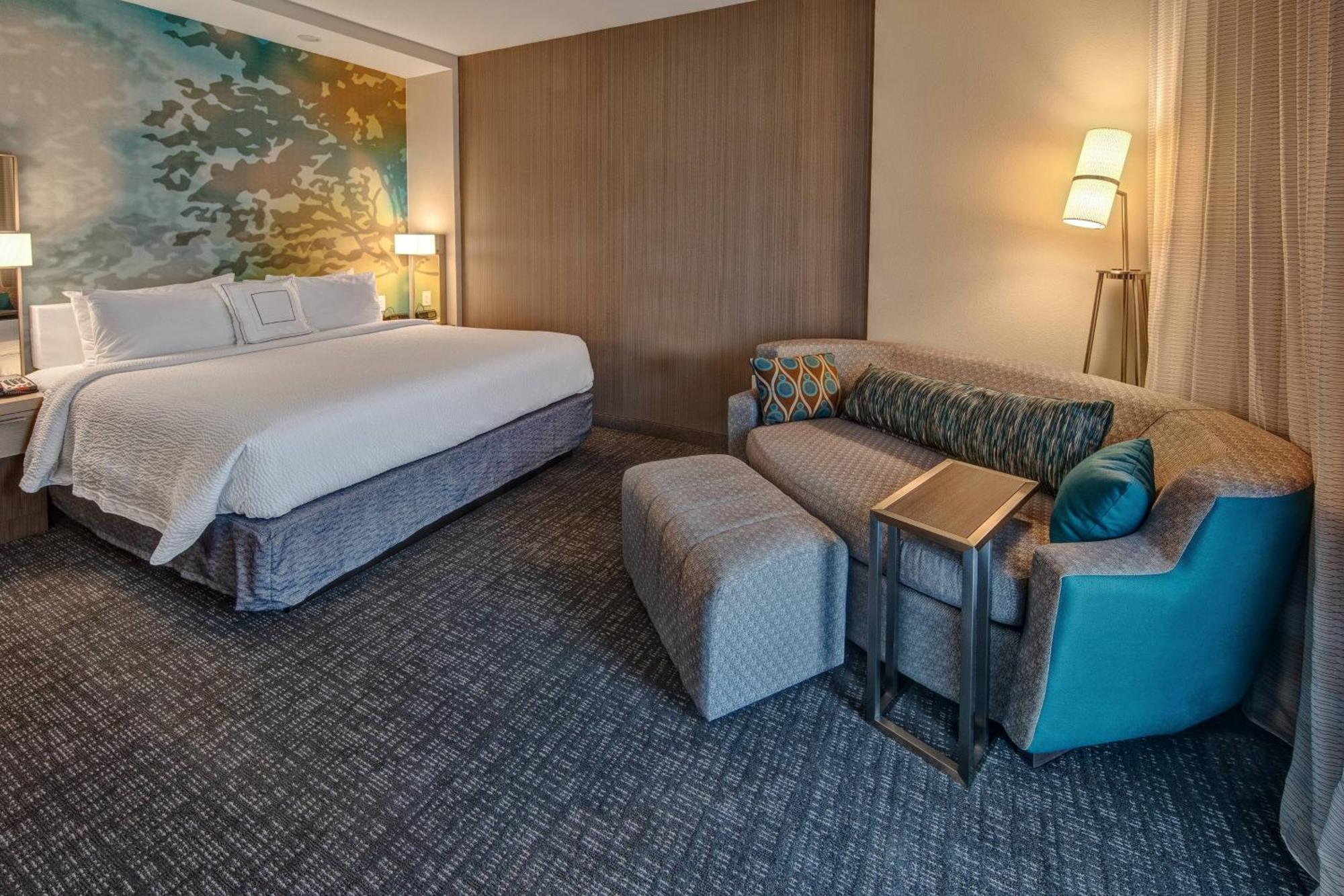 King Room with Sofa Bed