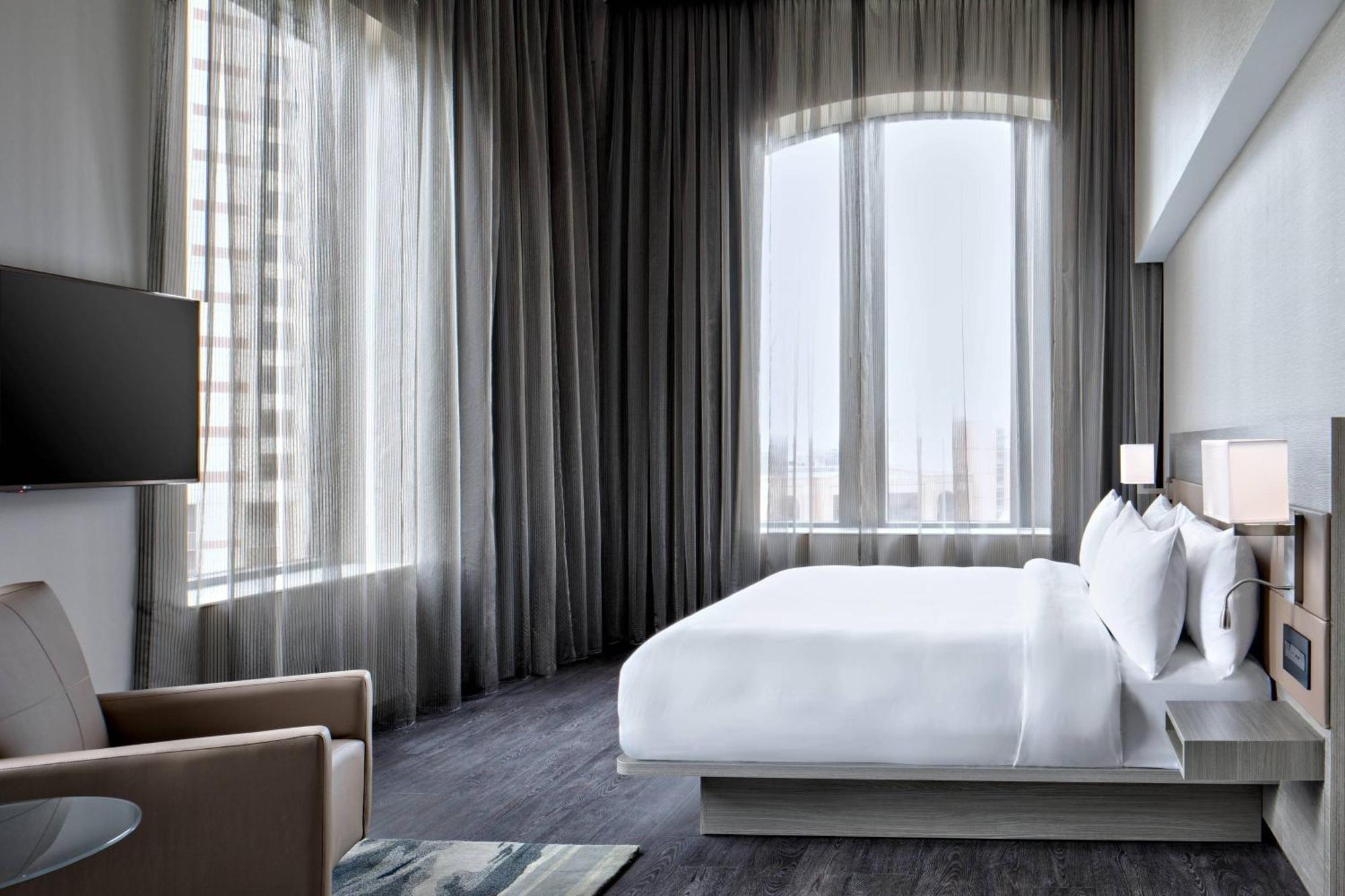 One-Bedroom King Suite with Sofa Bed - Hearing Accessible
