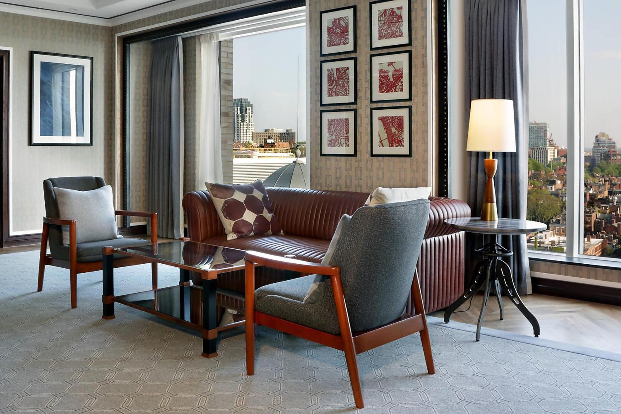 Ebersol 1 Bedroom Presidential Suite 1 King City view