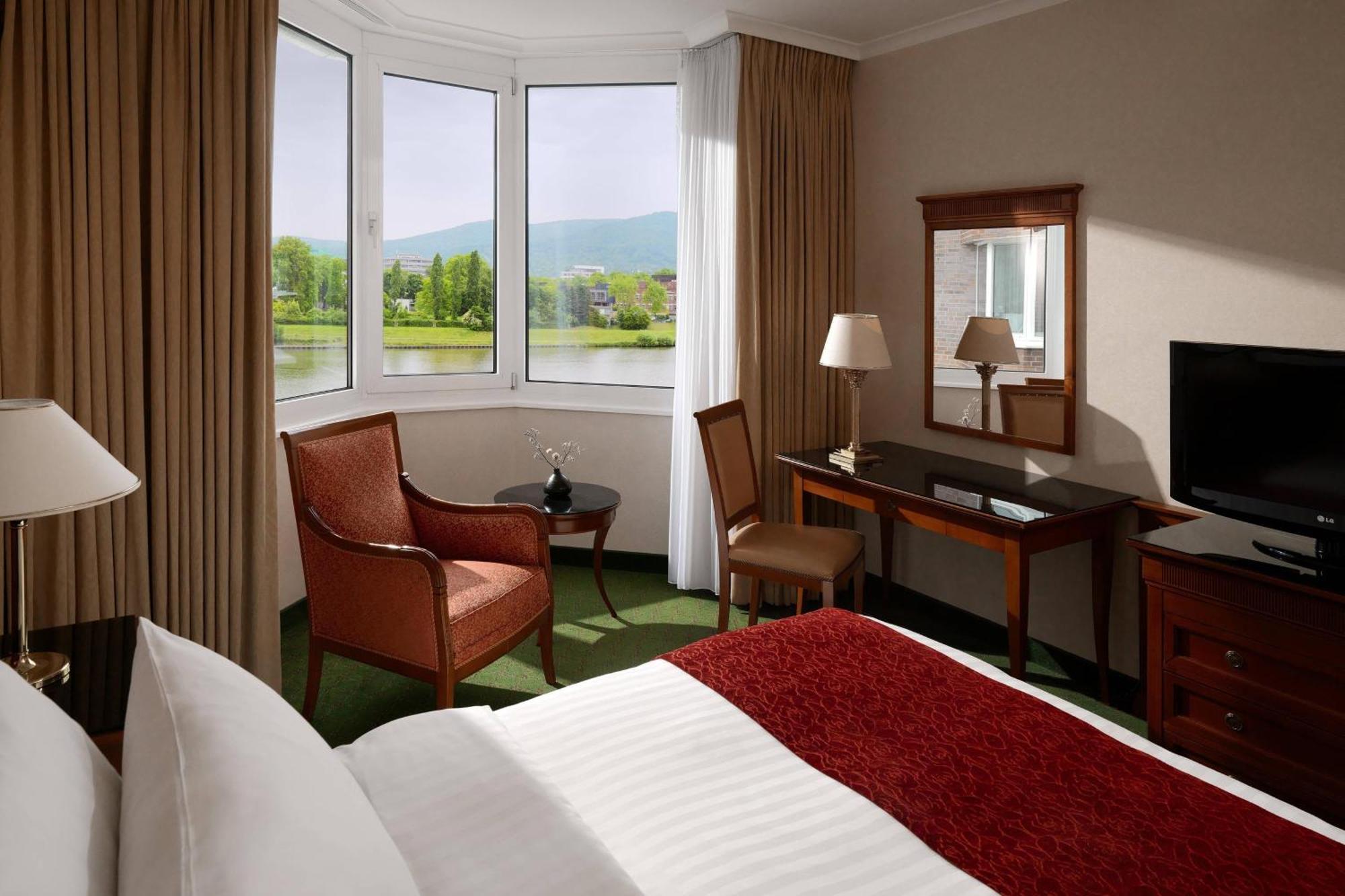 Twin Guest Room River View