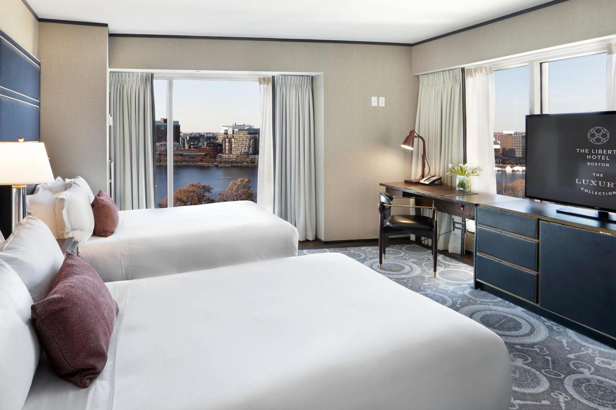 Grand Deluxe Larger Guest room 2 Double River view