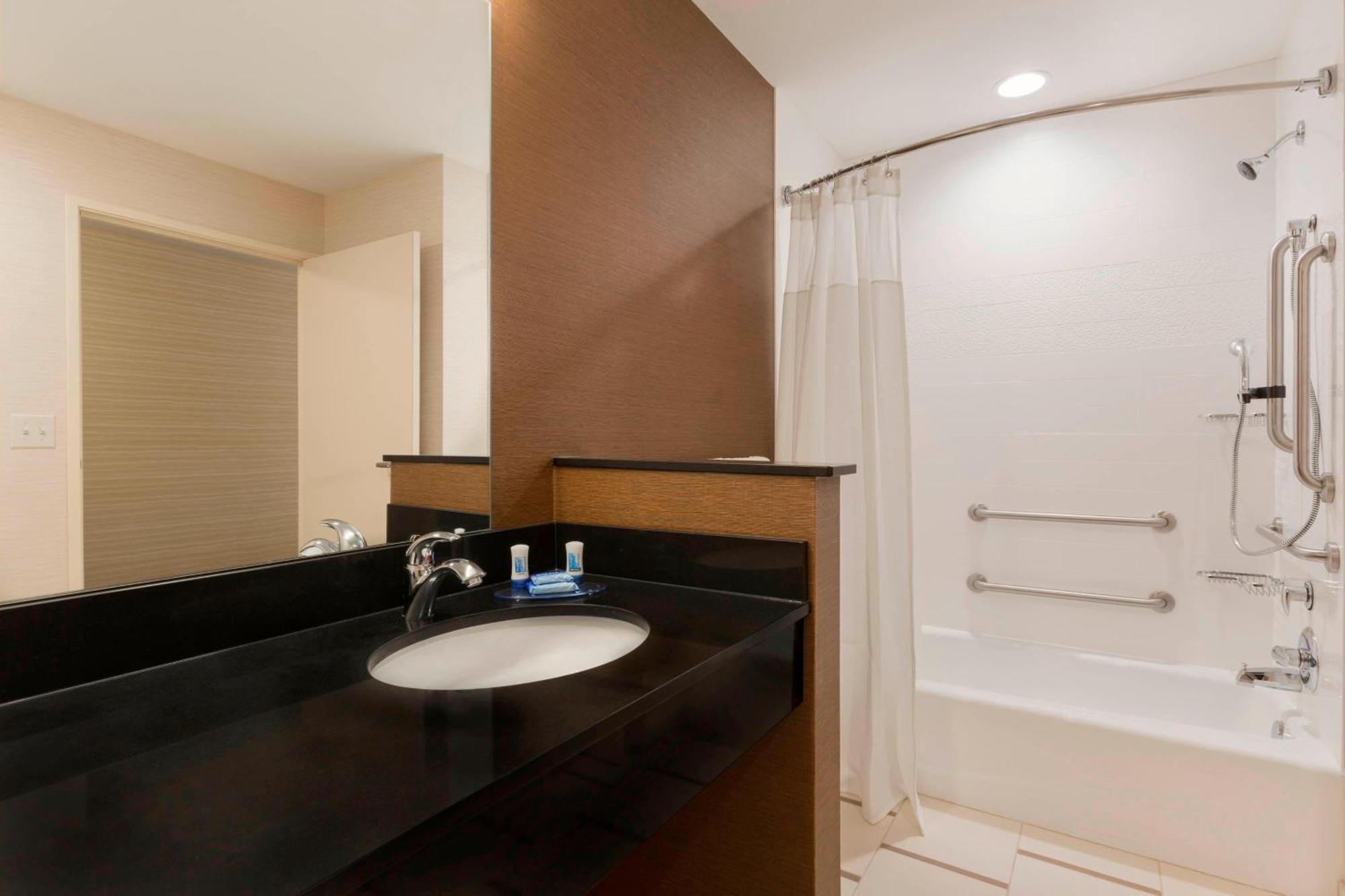Queen Guest Room