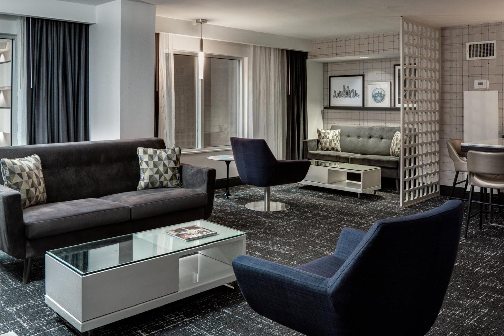 Premier Suite 1 King,1634398586:JPEG