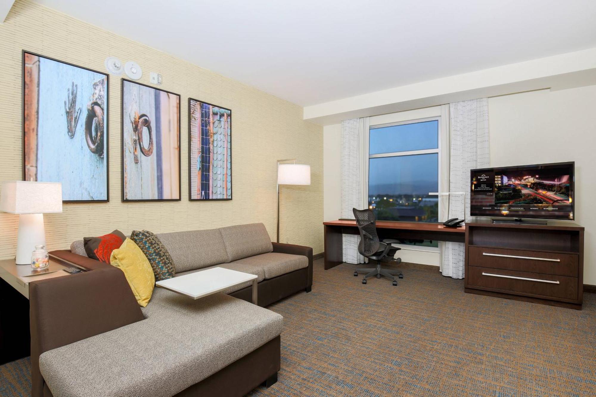 One-Bedroom King Suite Sofa Bed