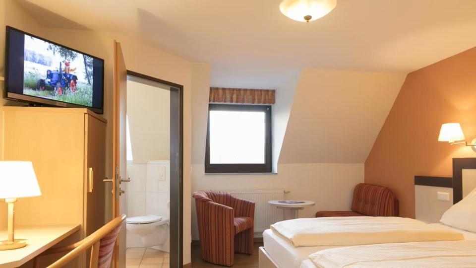 Double Room Private Bathroom