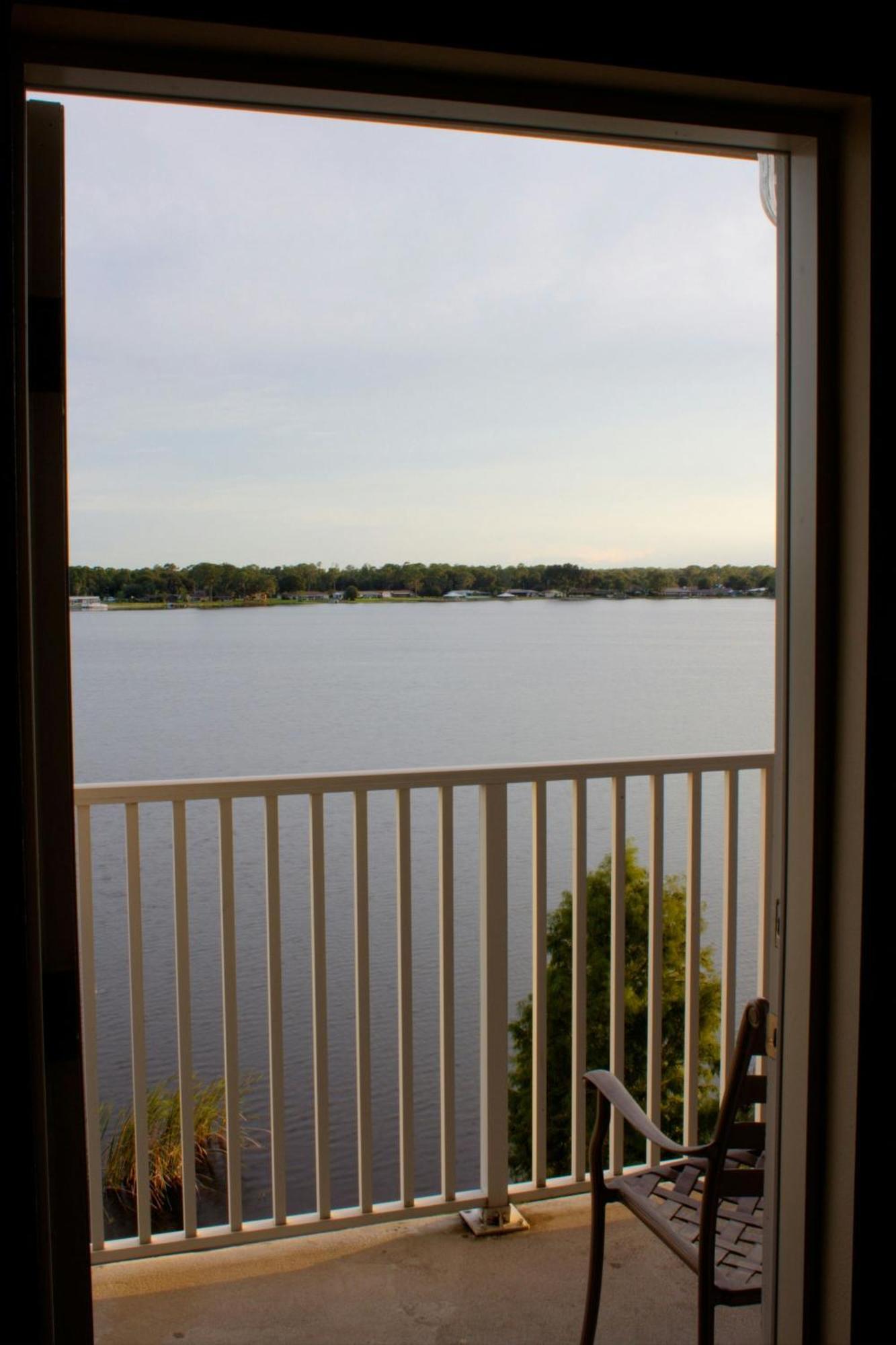 Studio, 1 King, Sofa bed, Water view