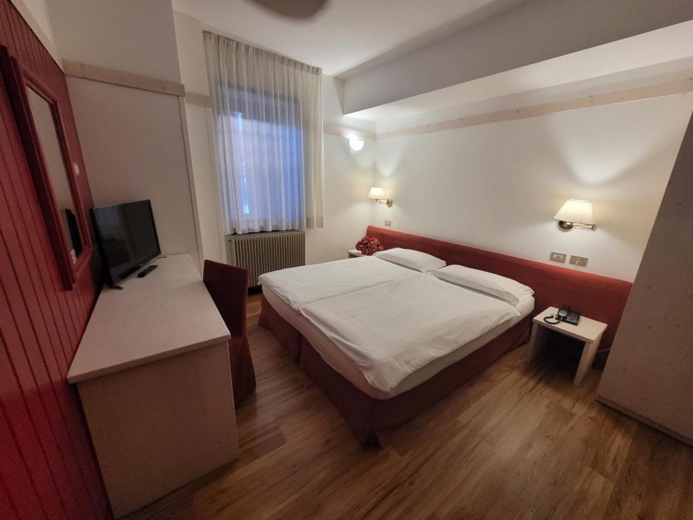 Double or Twin Room,1636748858:JPEG