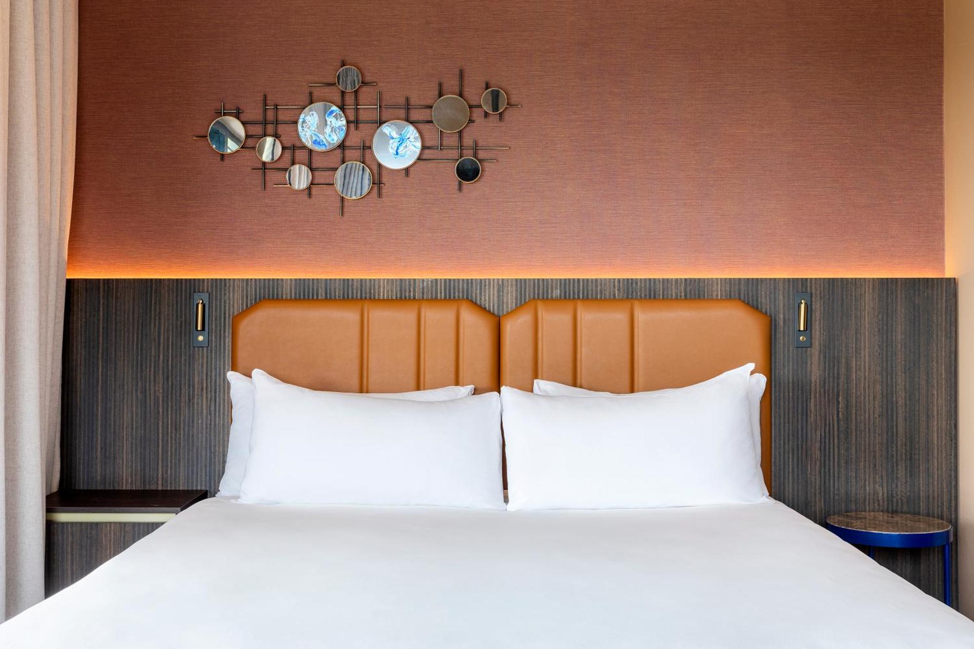 Triple Room with One King and One Single Bed