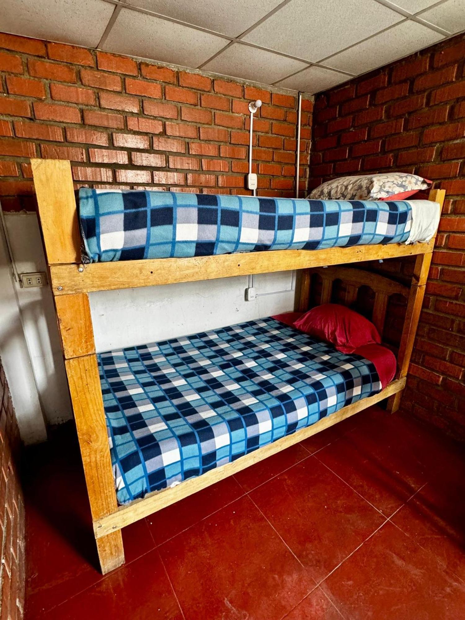 6-Bed Female Dormitory Room,1636890550:JPEG