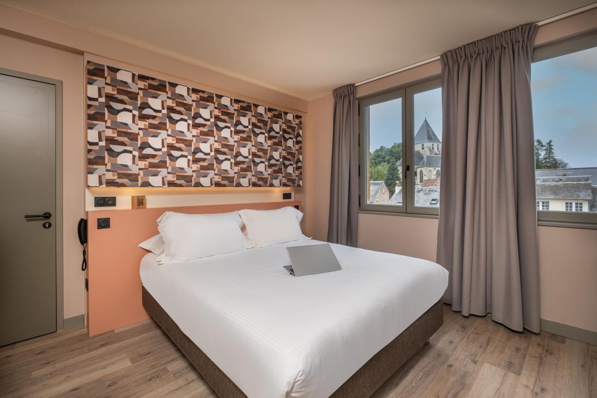 Superior Room,1637548564:JPEG