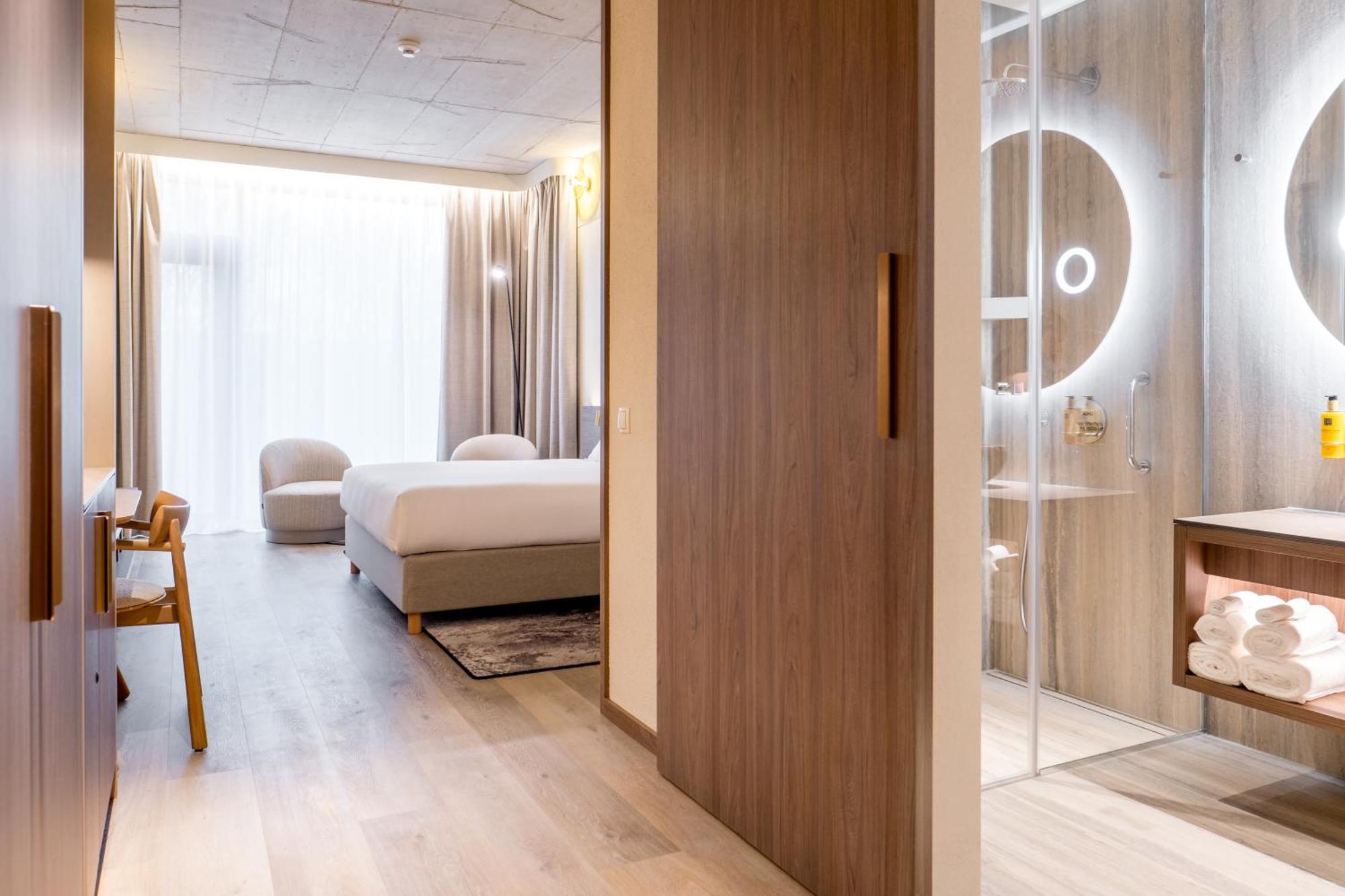 Vierbettzimmer mit Seeblick