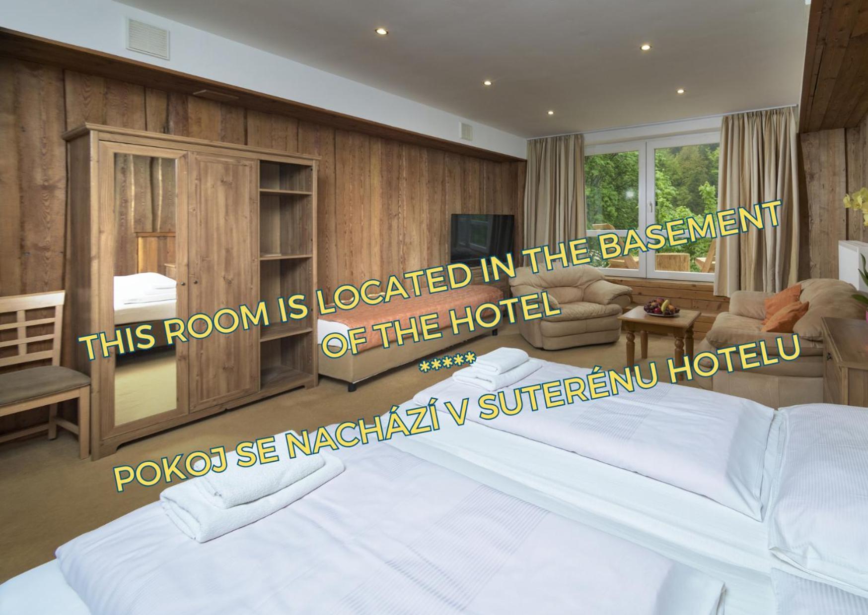 Economy Triple Room