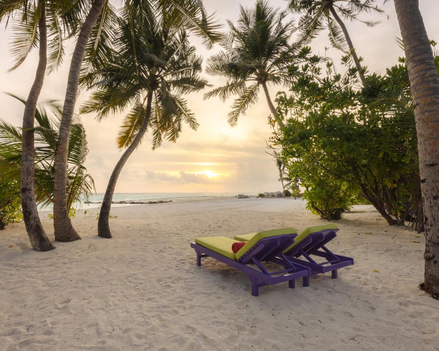 Sunset Deluxe Beach Villa