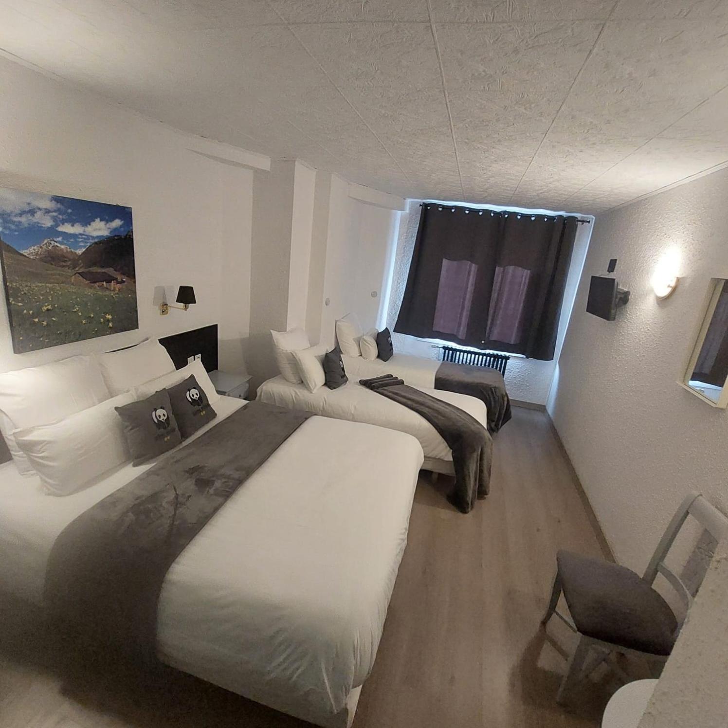 Quadruple Room Mountain View