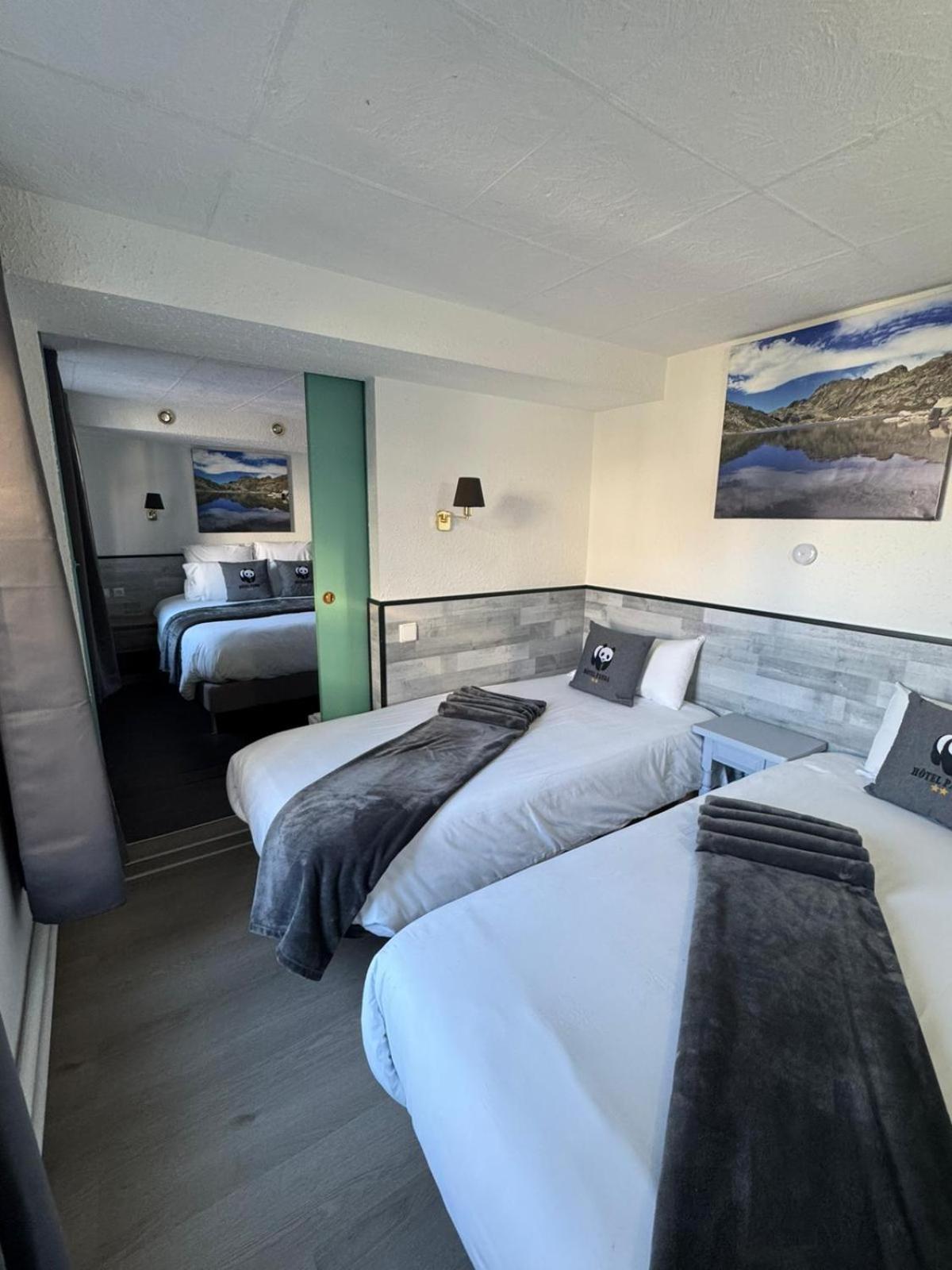 Deluxe Family Room